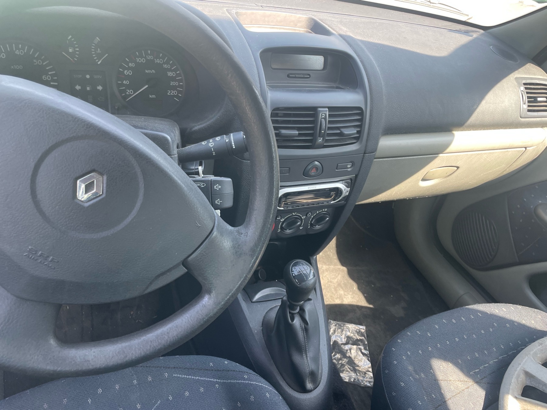 Image RENAULT CLIO 2