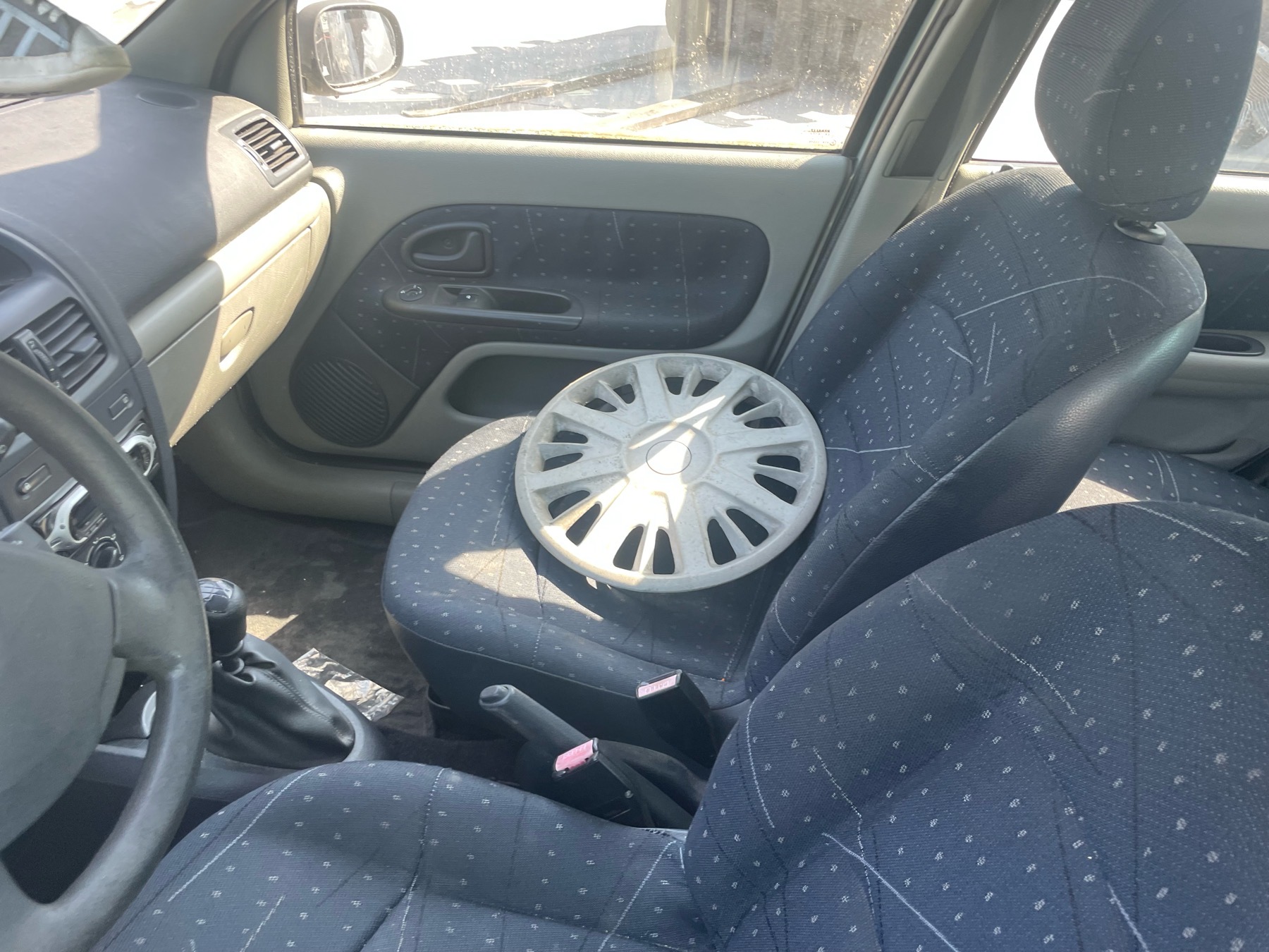 Image RENAULT CLIO 2