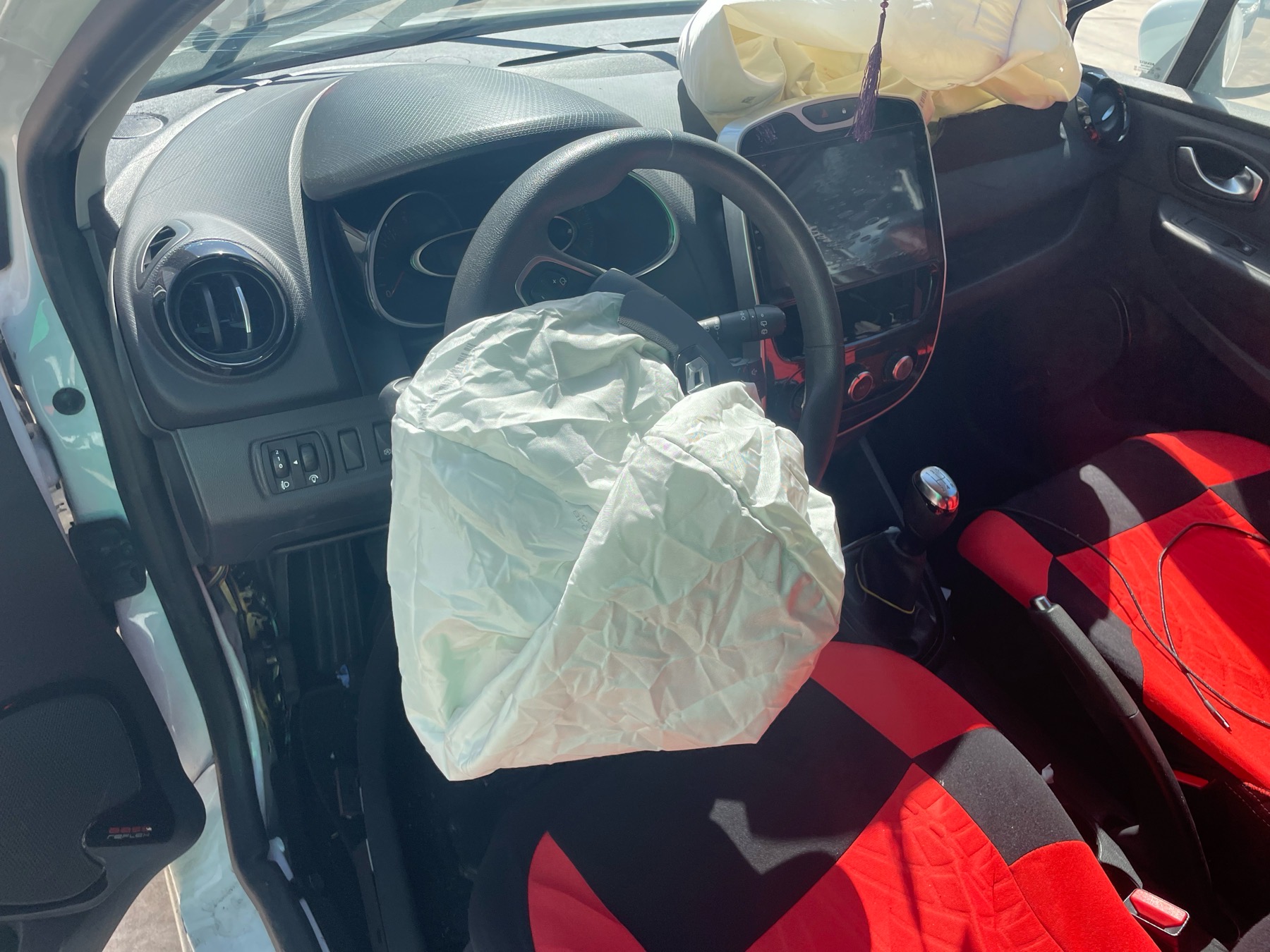 Image RENAULT CLIO 4