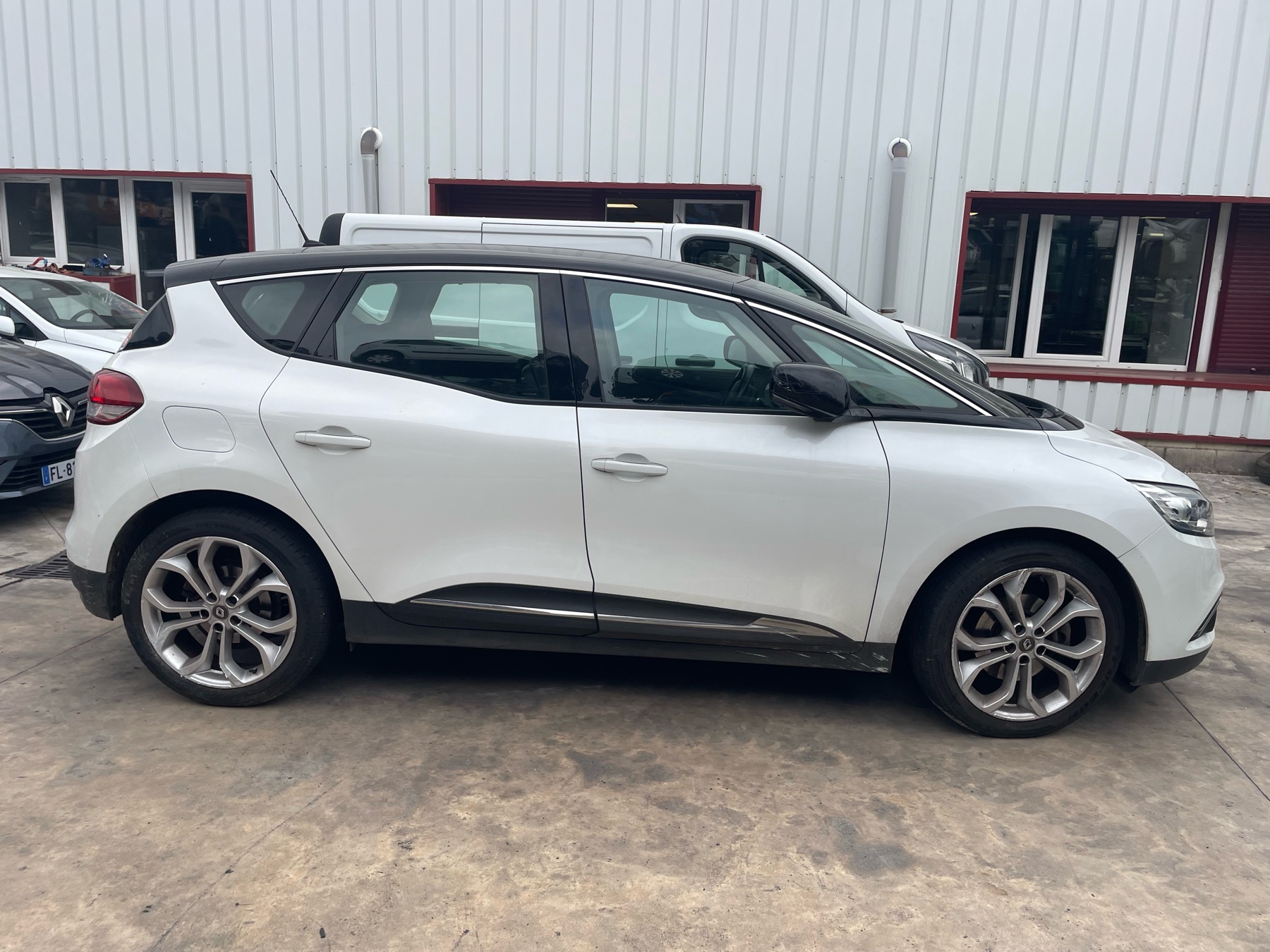 Image RENAULT SCENIC 4