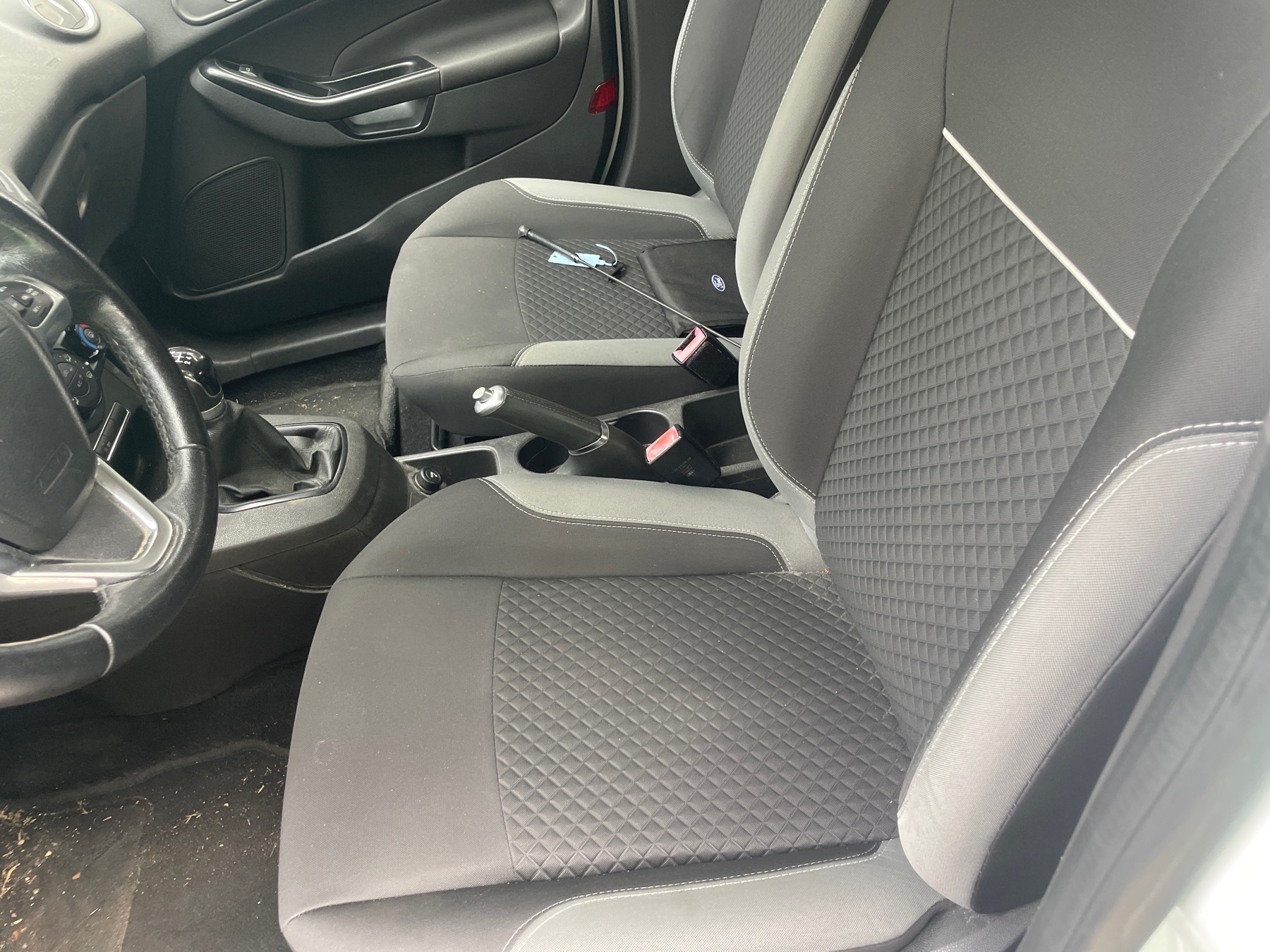 Image FORD FIESTA 6
