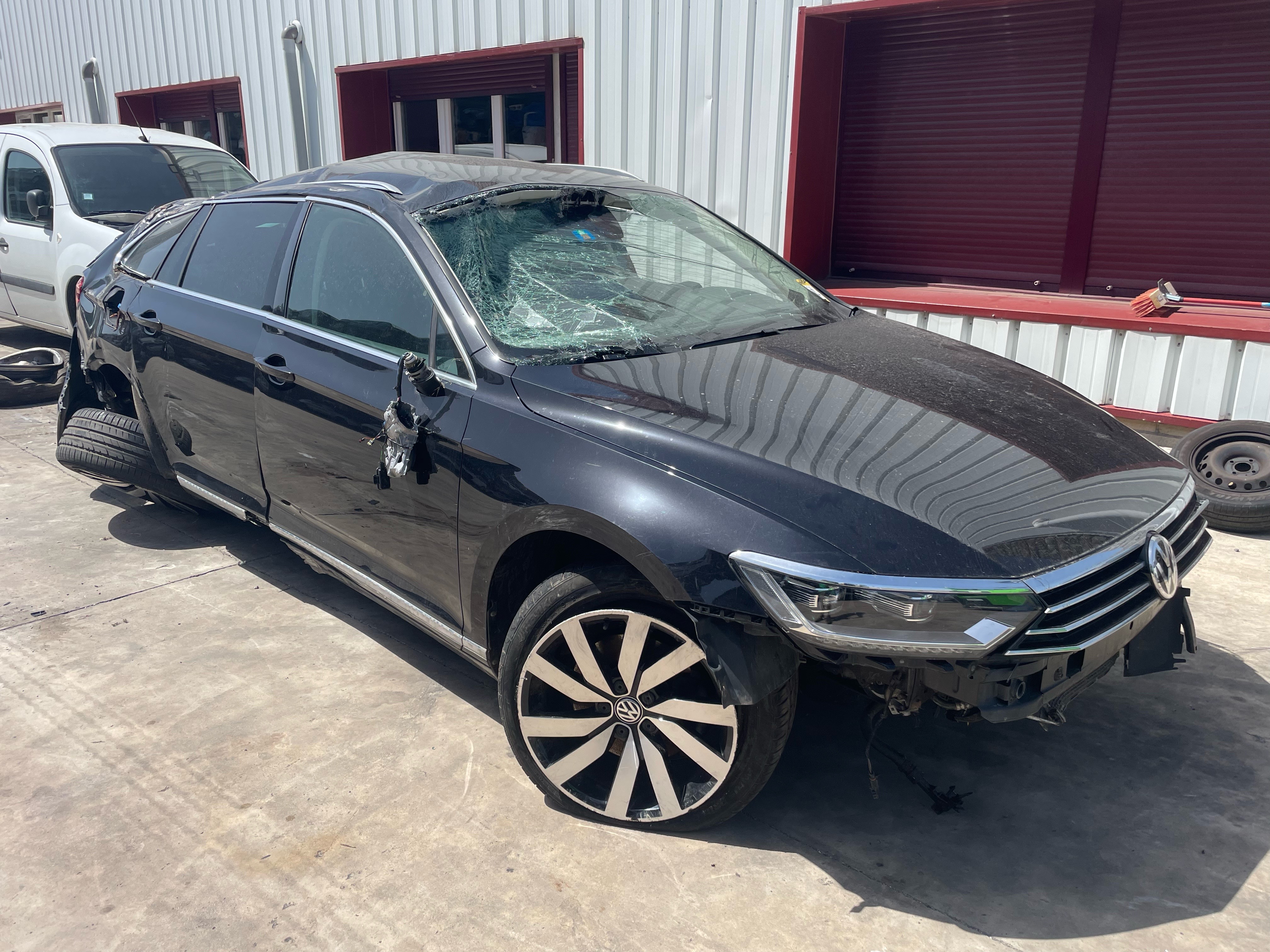 Image VOLKSWAGEN PASSAT 2
