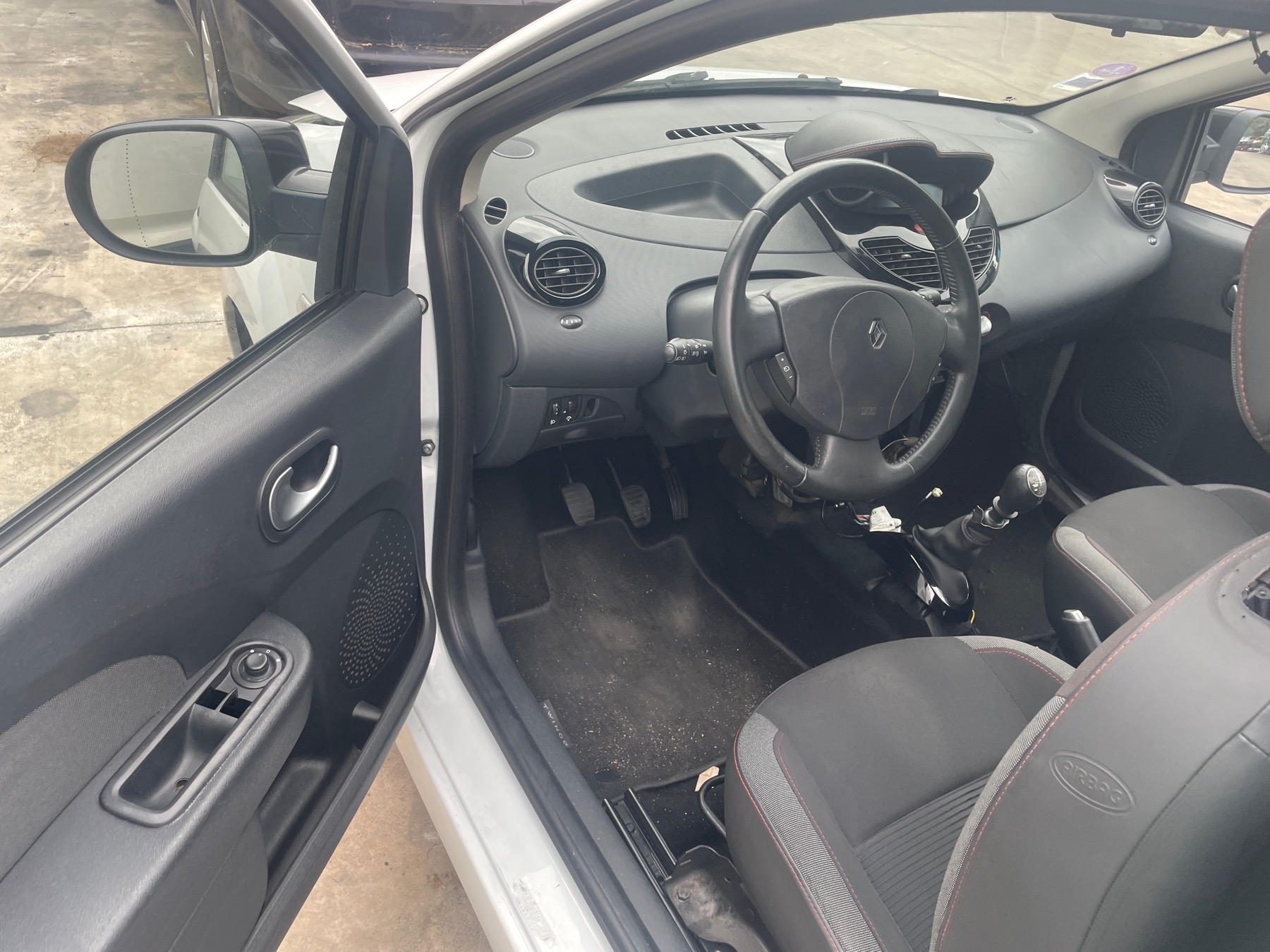 Image RENAULT TWINGO 2
