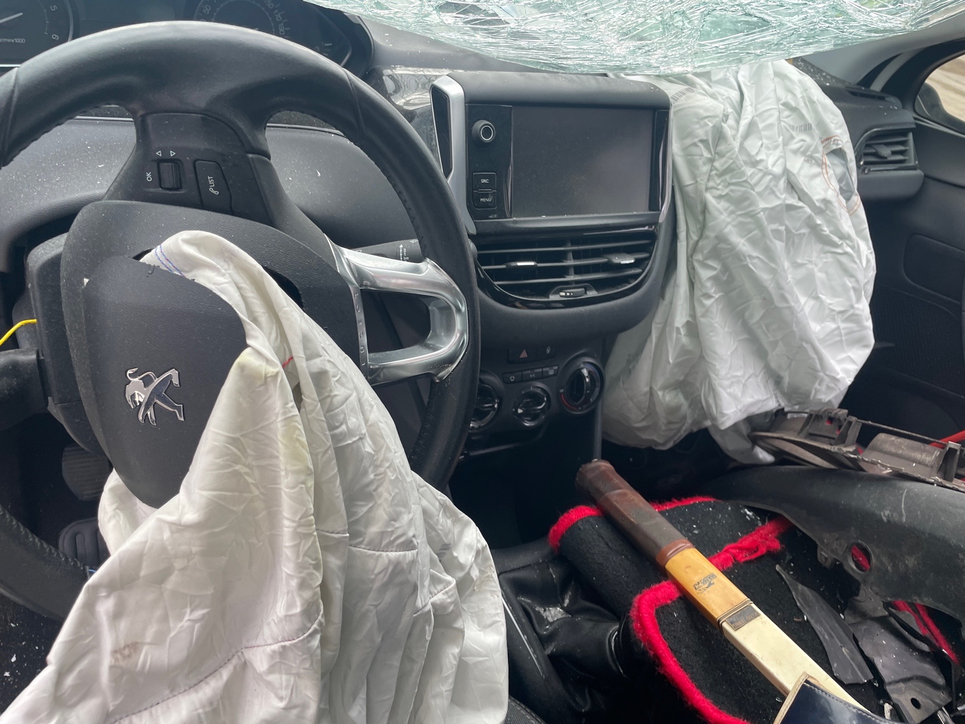 Image PEUGEOT 208 1