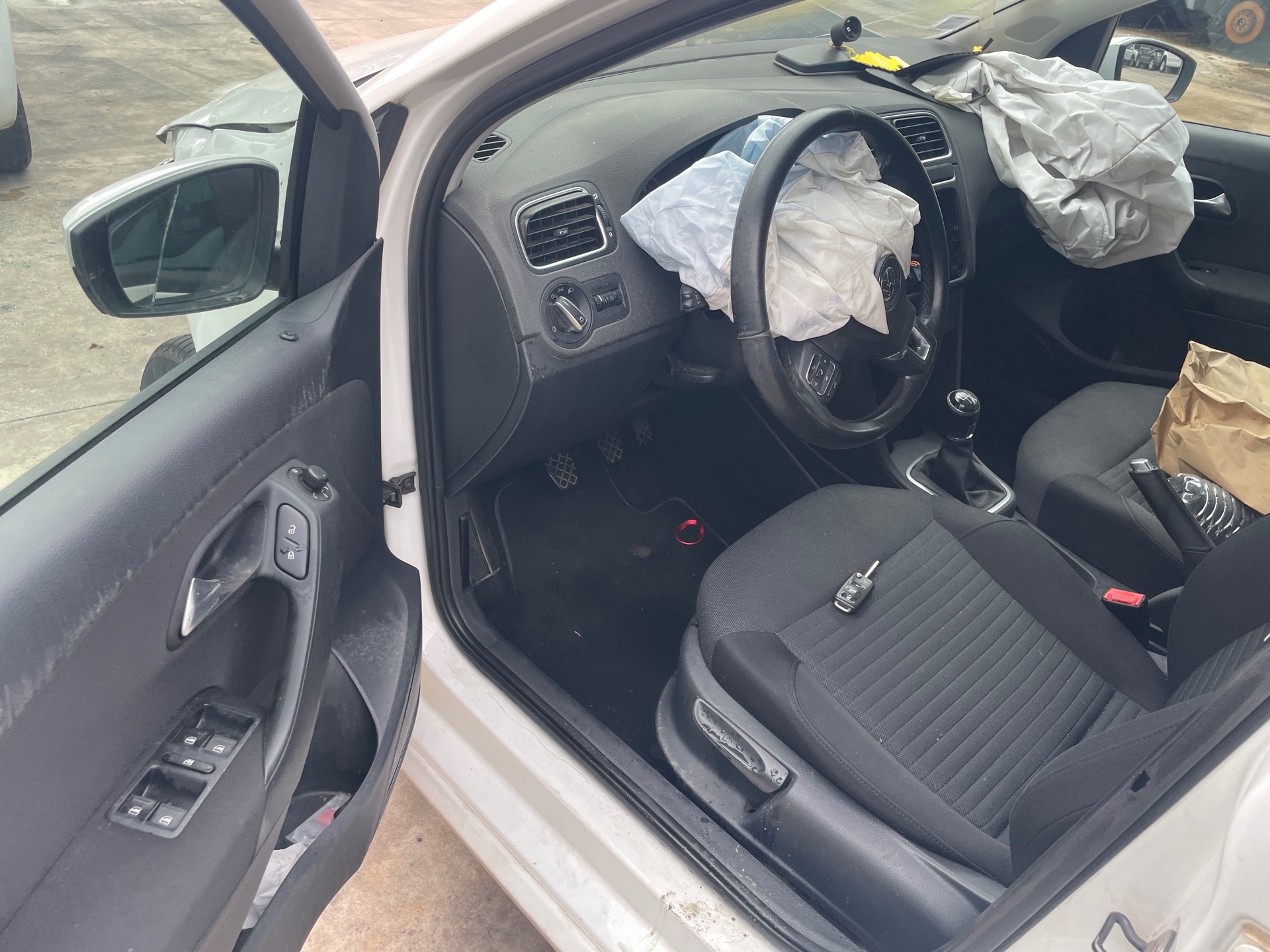 Image VOLKSWAGEN POLO 5