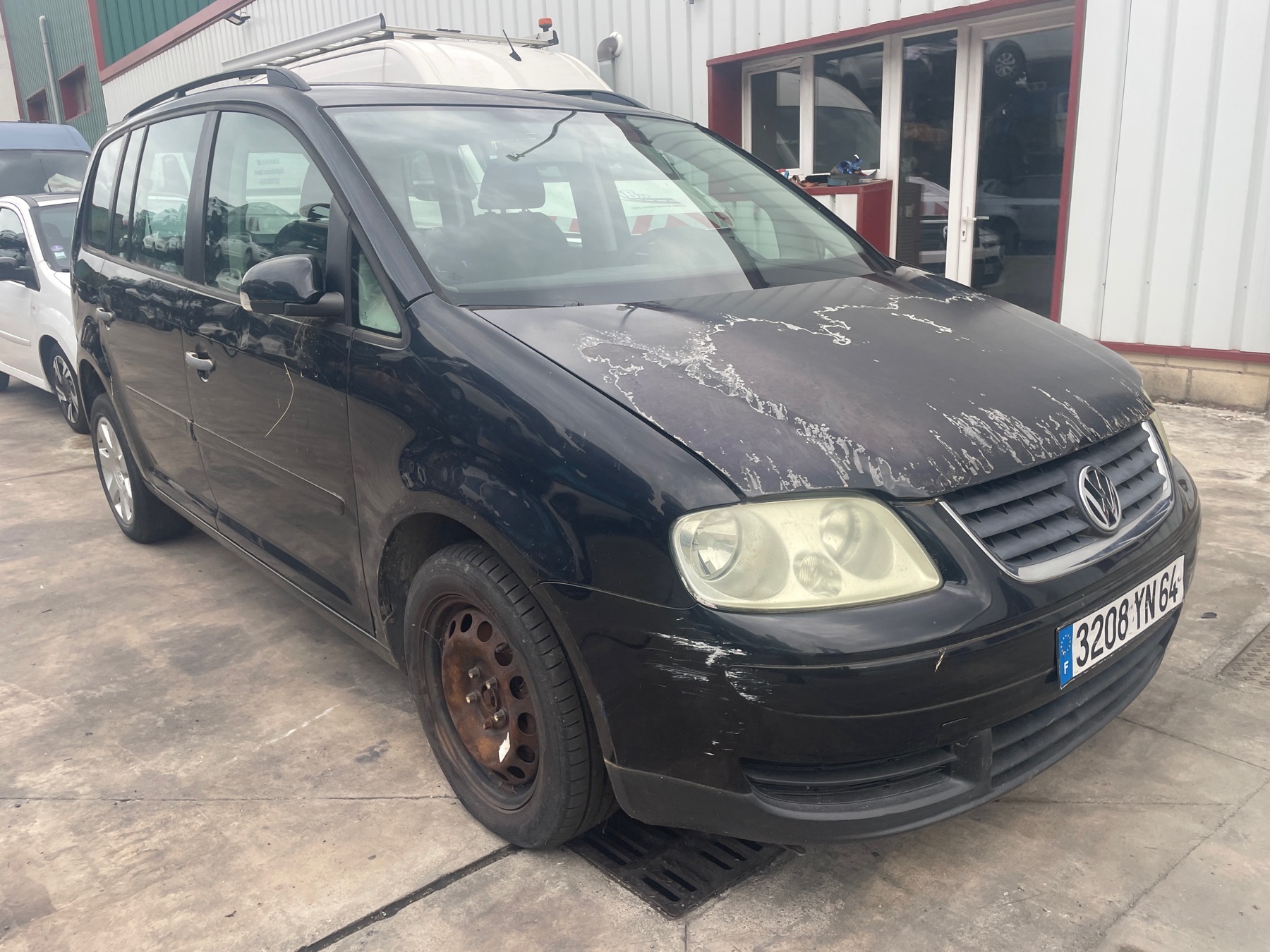 Image VOLKSWAGEN TOURAN 1