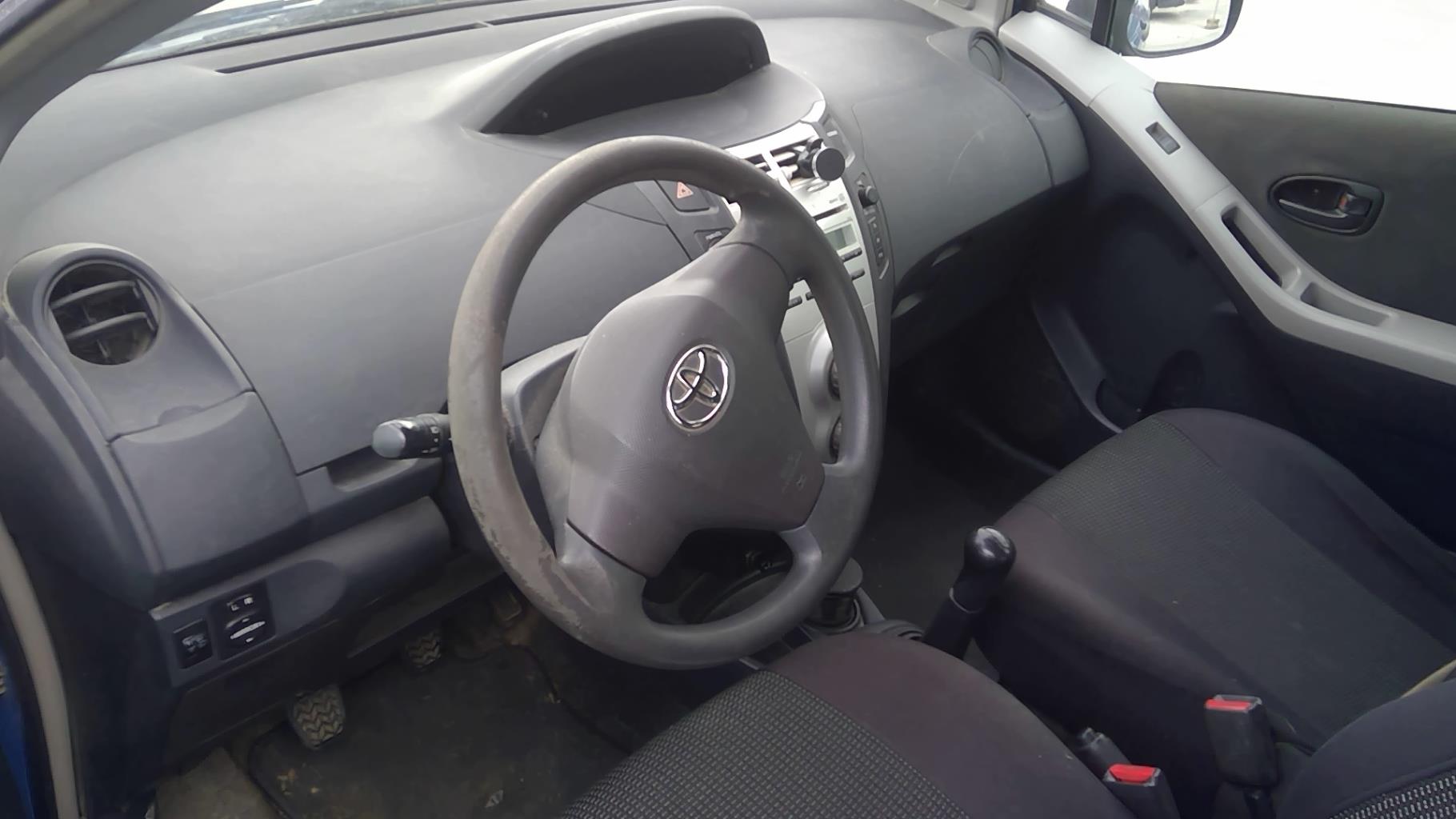 Image TOYOTA YARIS 2