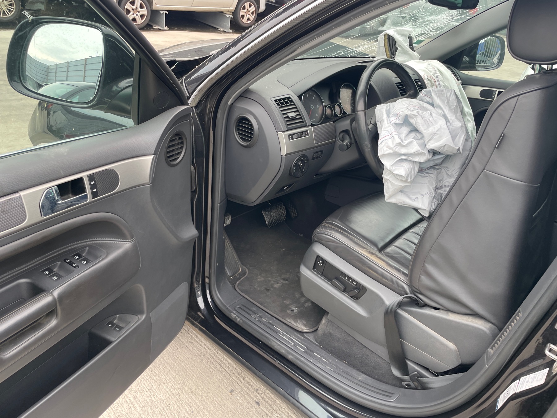 Image VOLKSWAGEN TOUAREG 1