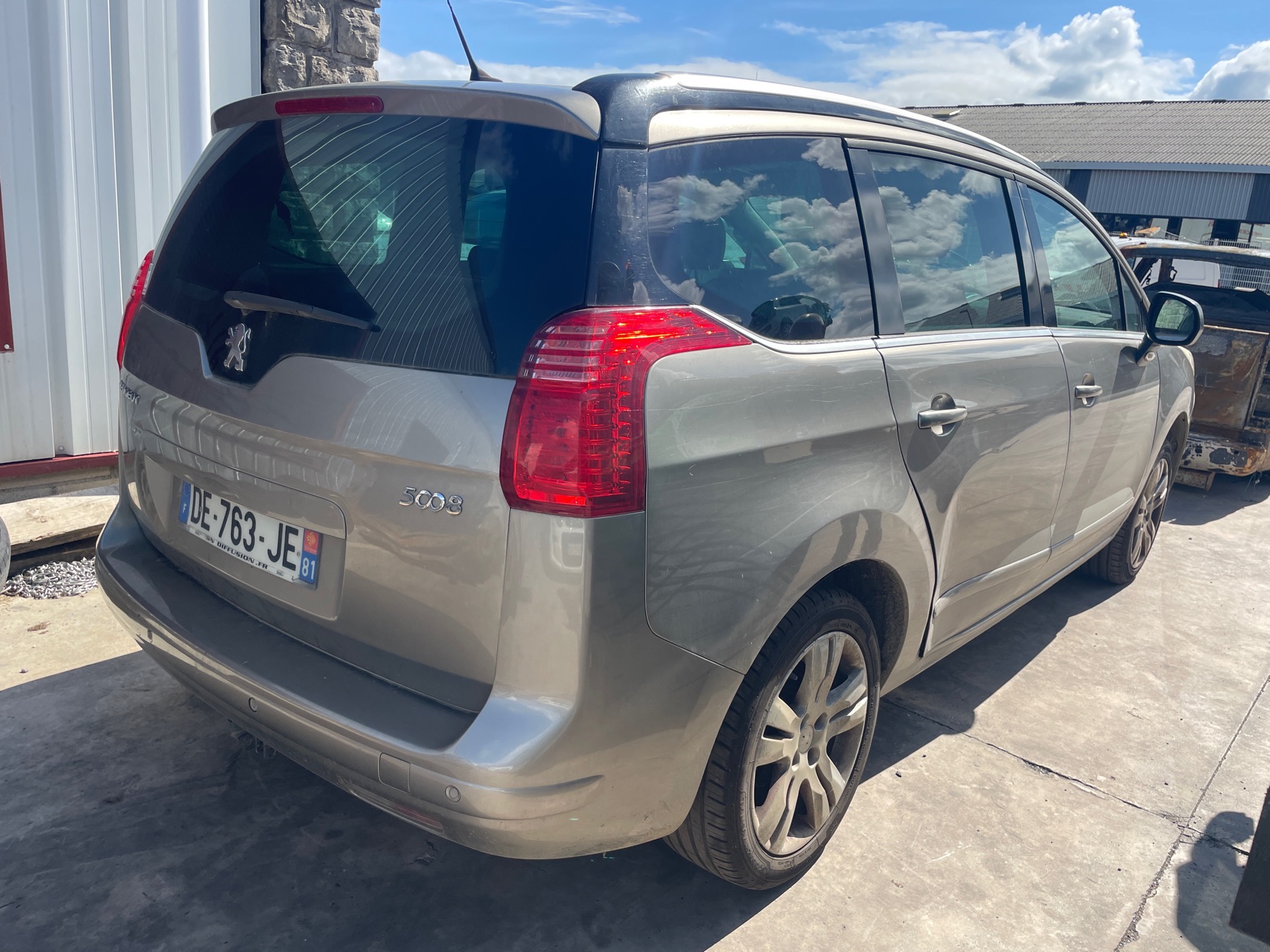 Image PEUGEOT 5008 1