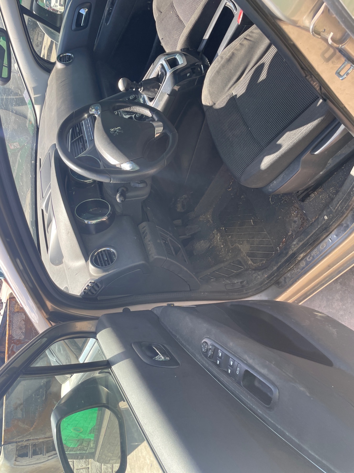 Image PEUGEOT 5008 1