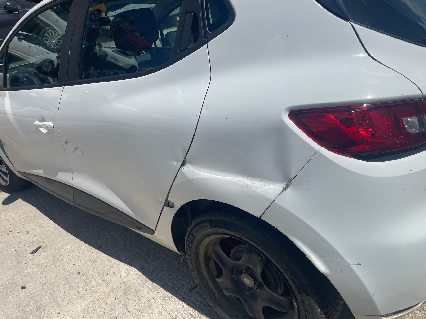Image RENAULT CLIO 4