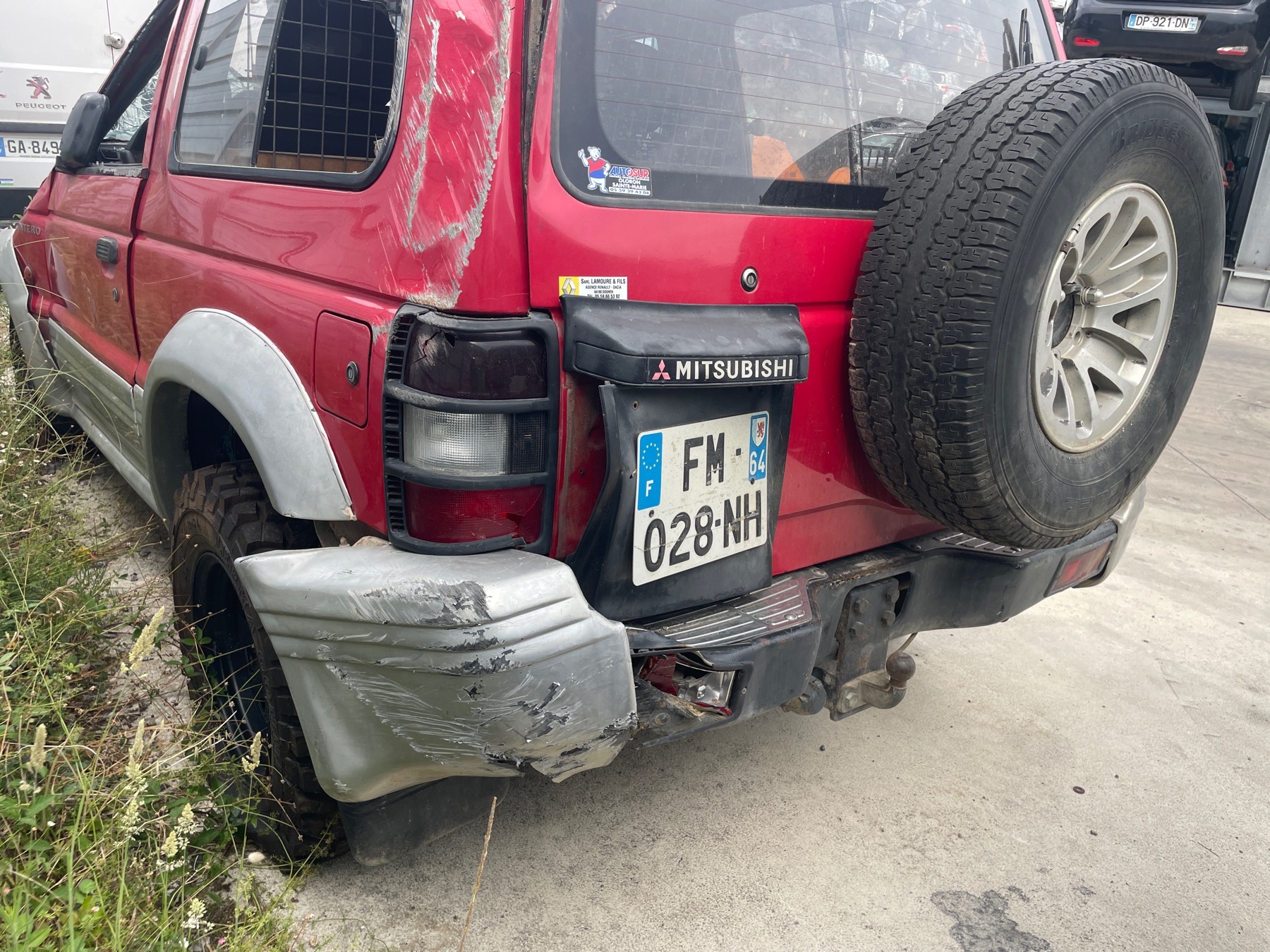 Image MITSUBISHI PAJERO 2