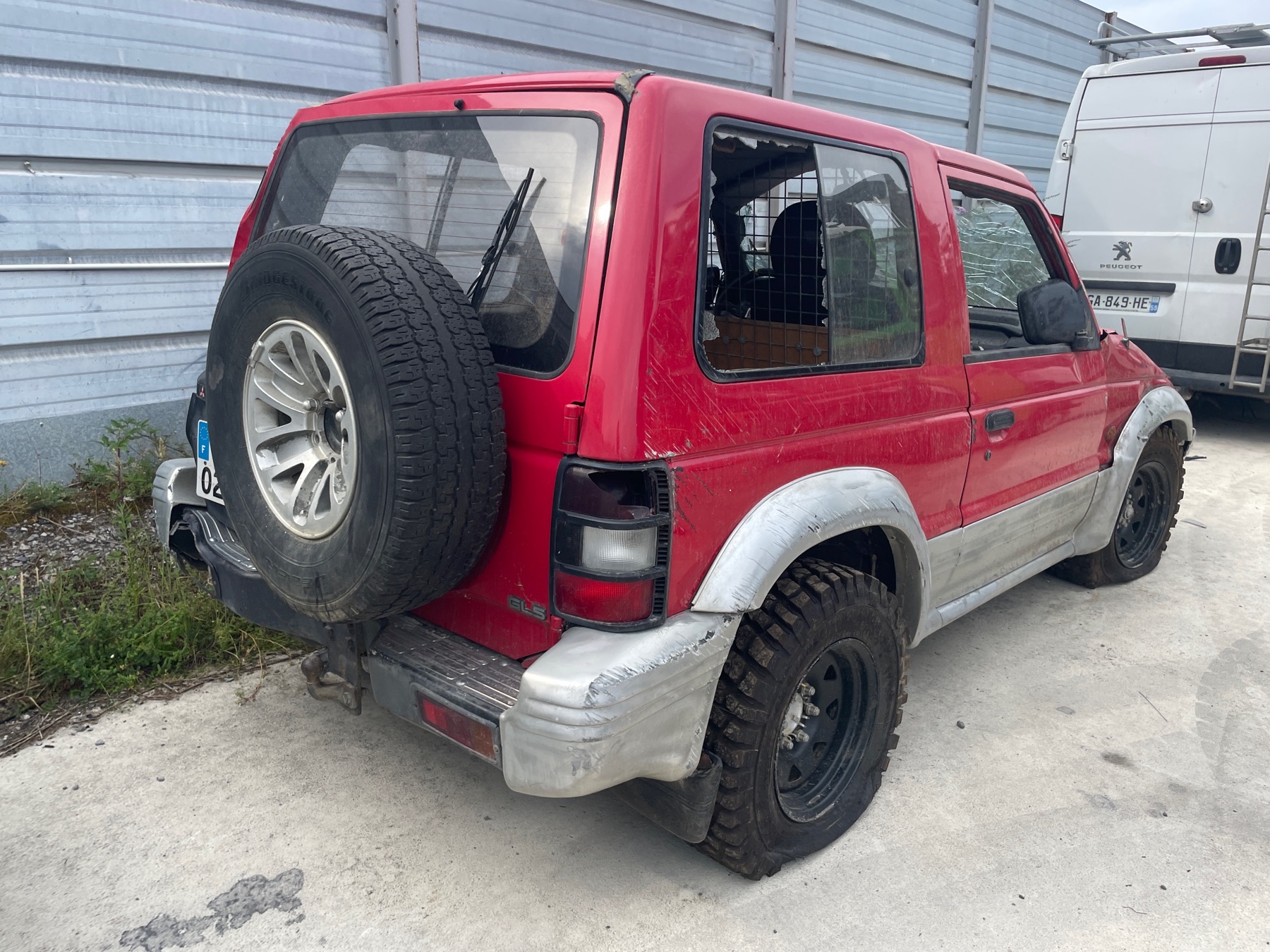 Image MITSUBISHI PAJERO 2
