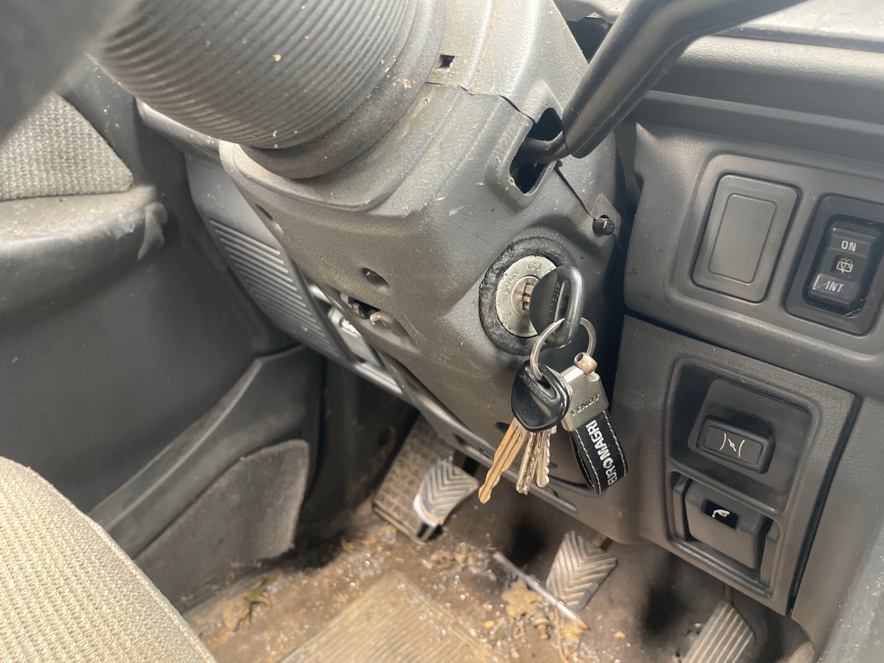 Image MITSUBISHI PAJERO 2