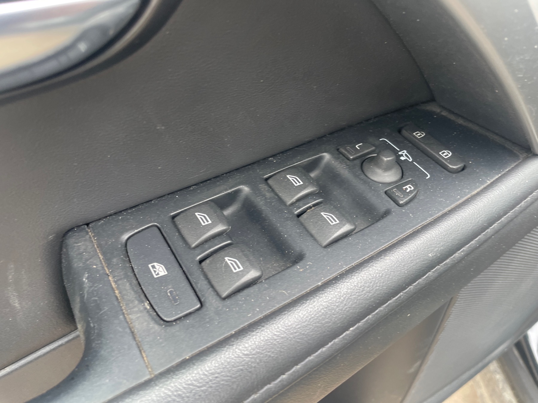 Image VOLVO V 70 2