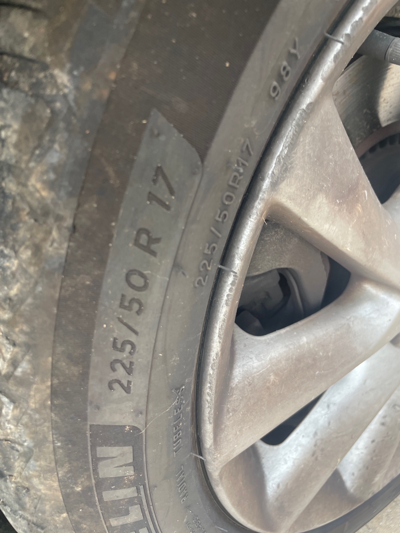 Image VOLVO V 70 2