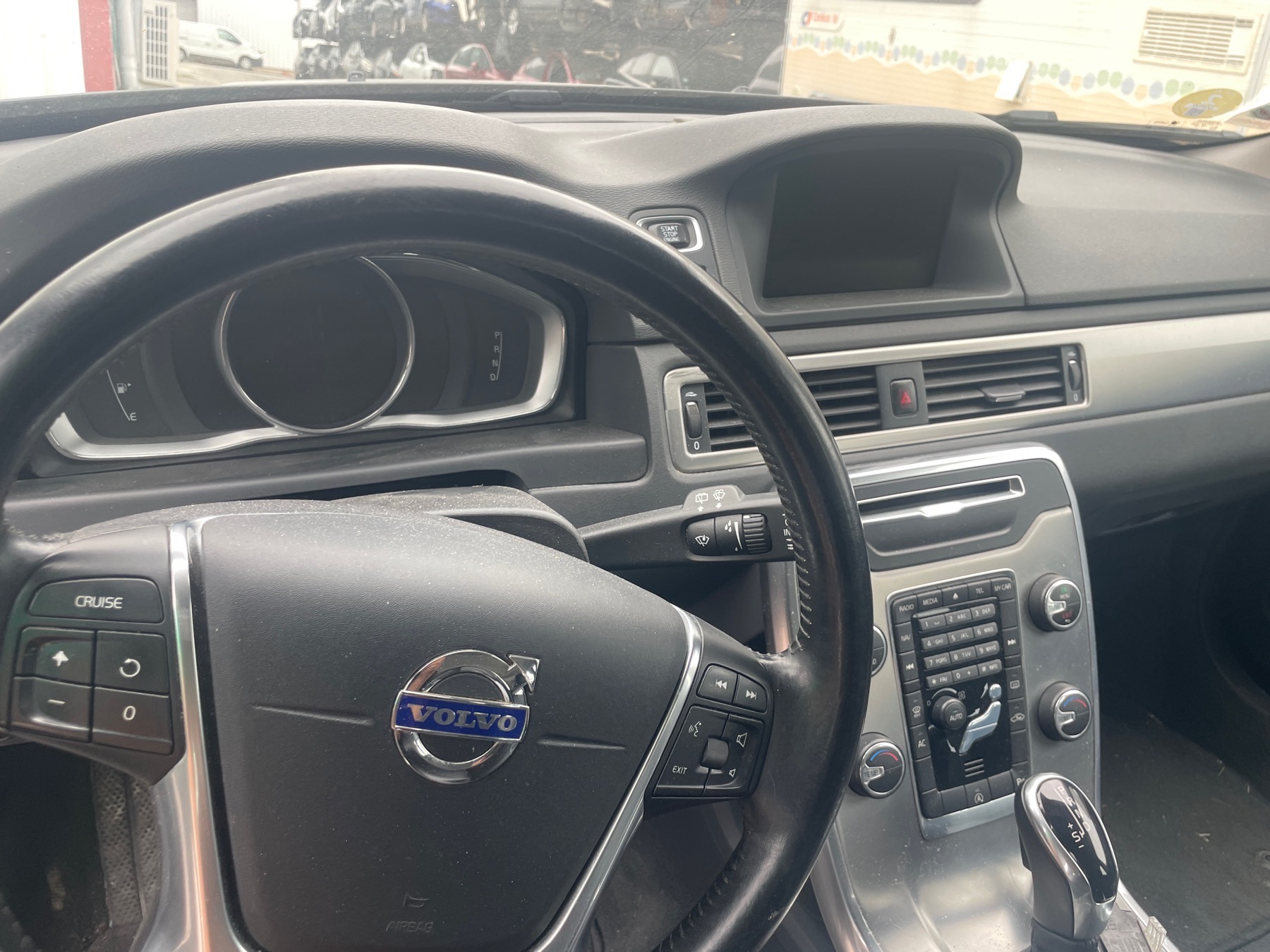 Image VOLVO V 70 2