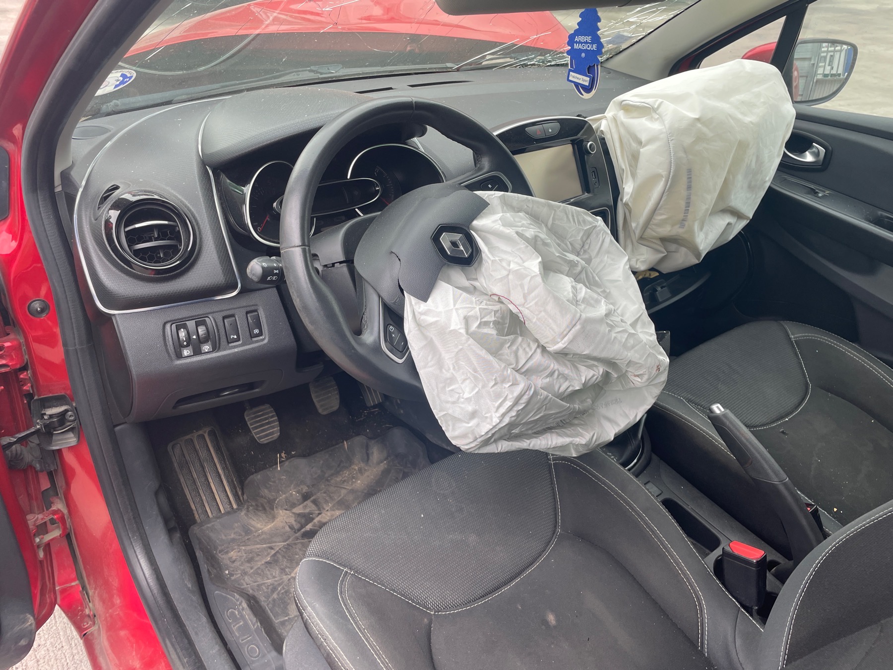 Image RENAULT CLIO 4