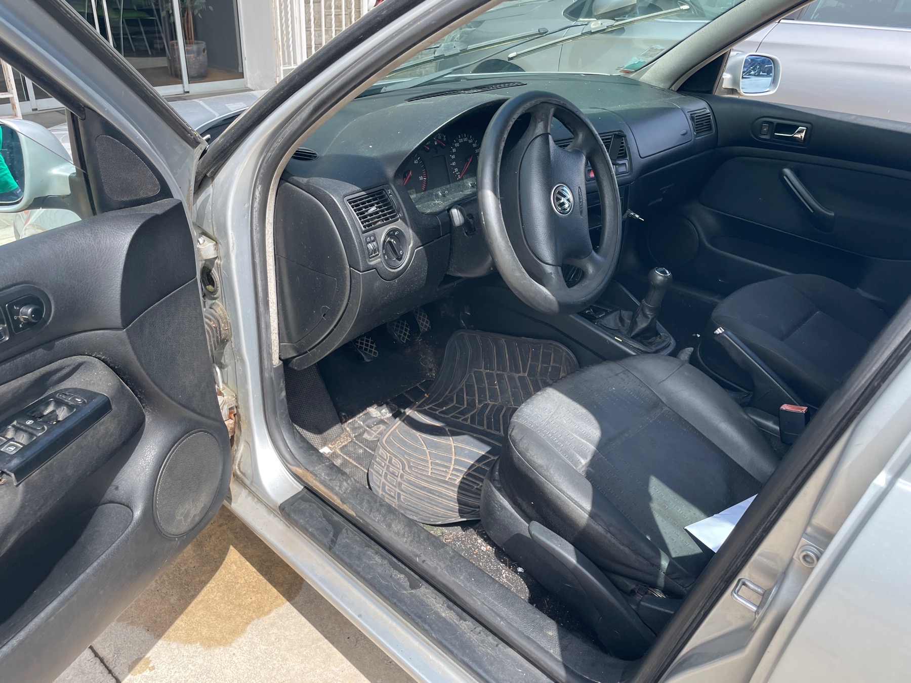 Image VOLKSWAGEN GOLF 4