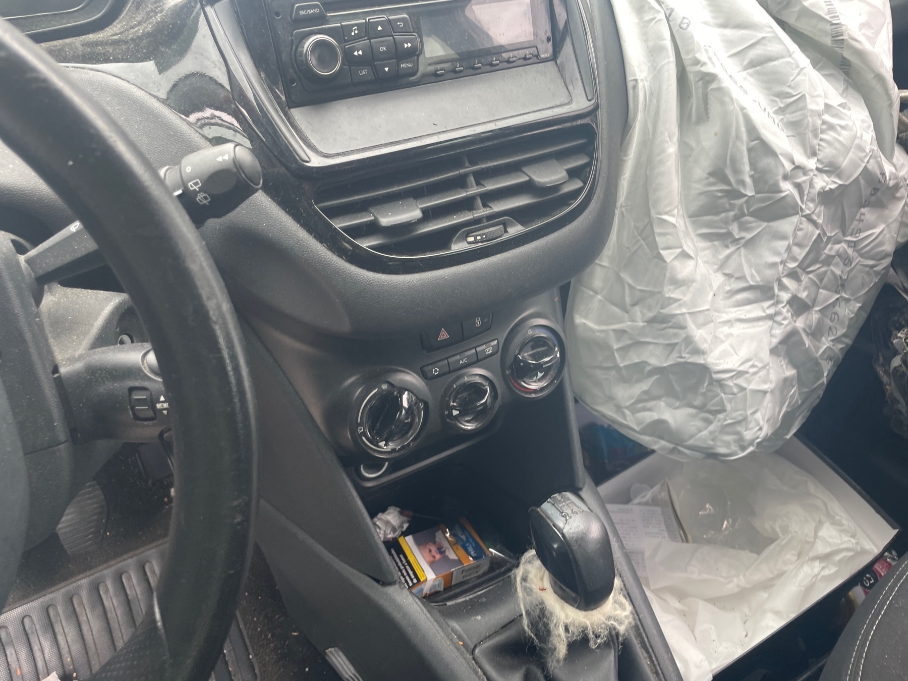 Image PEUGEOT 208 1