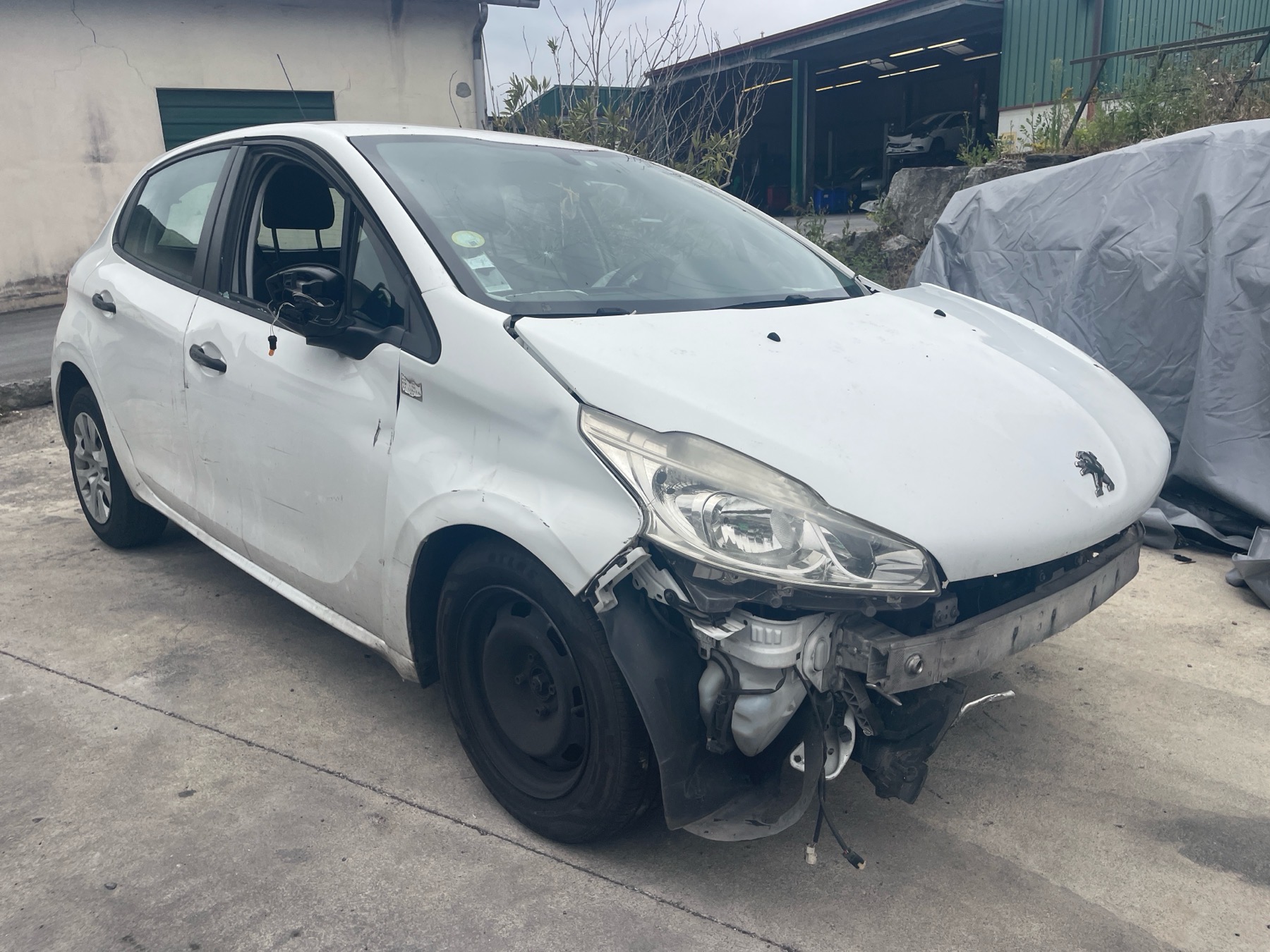 Image PEUGEOT 208 1