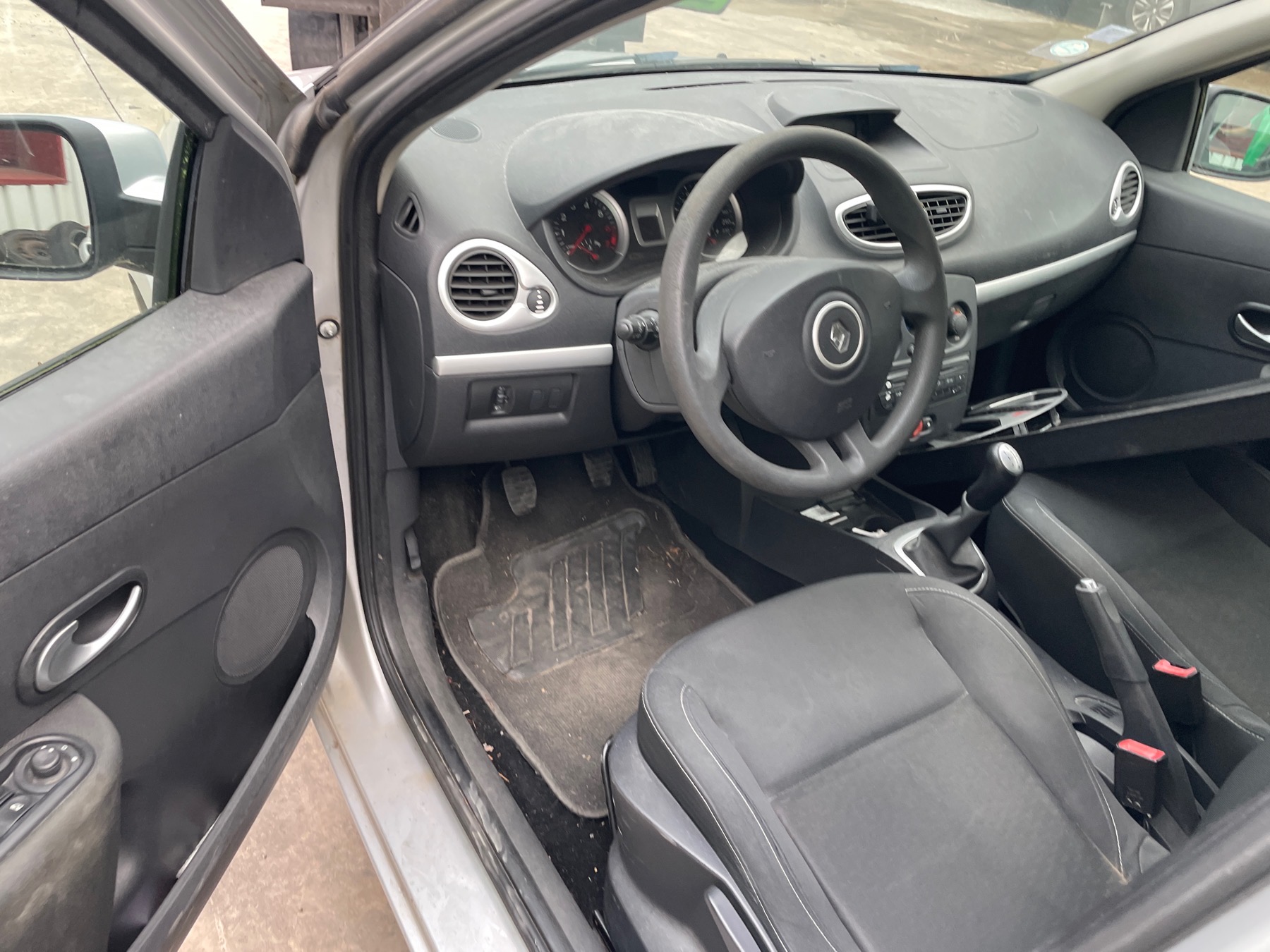 Image RENAULT CLIO 3