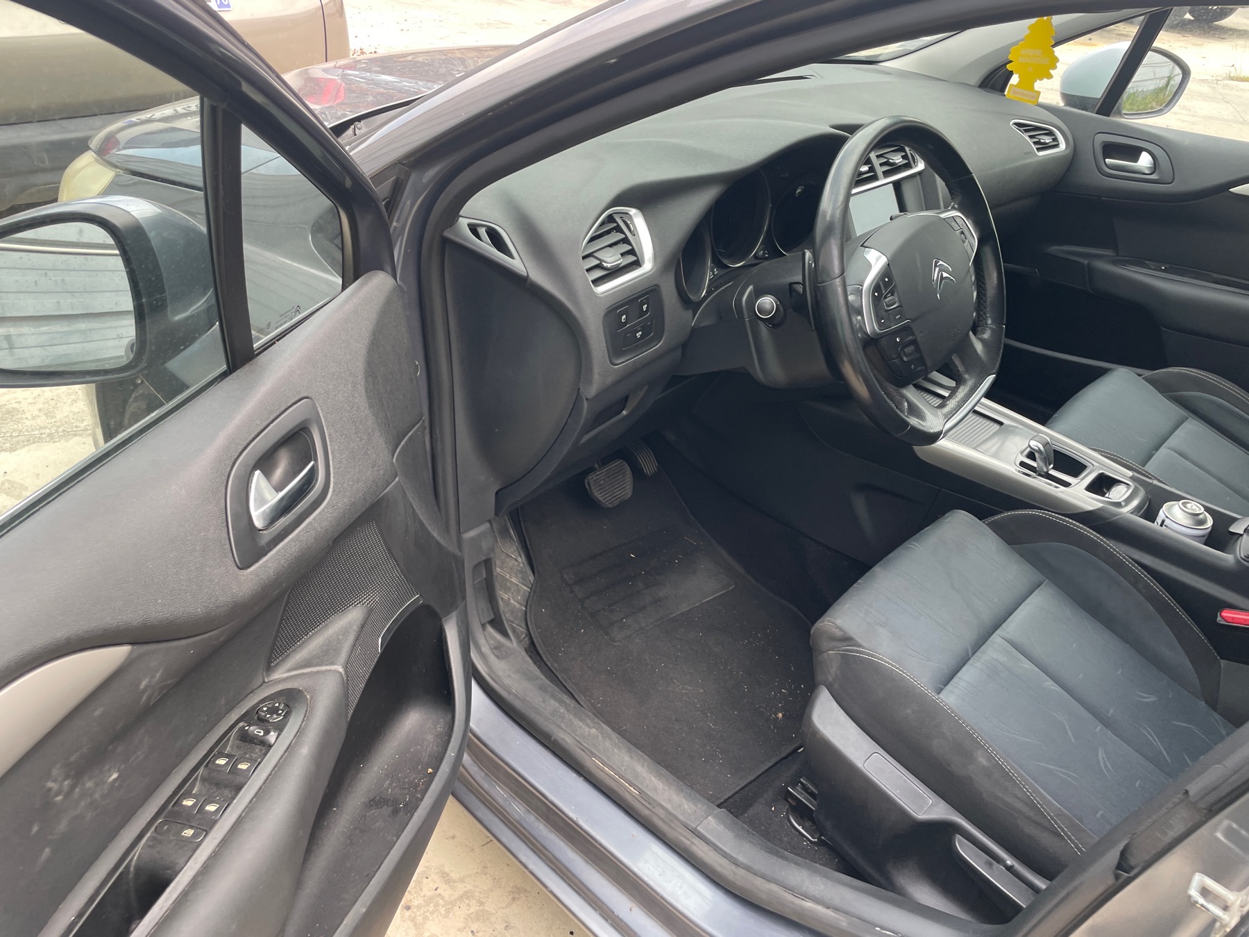 Image CITROEN C4 2