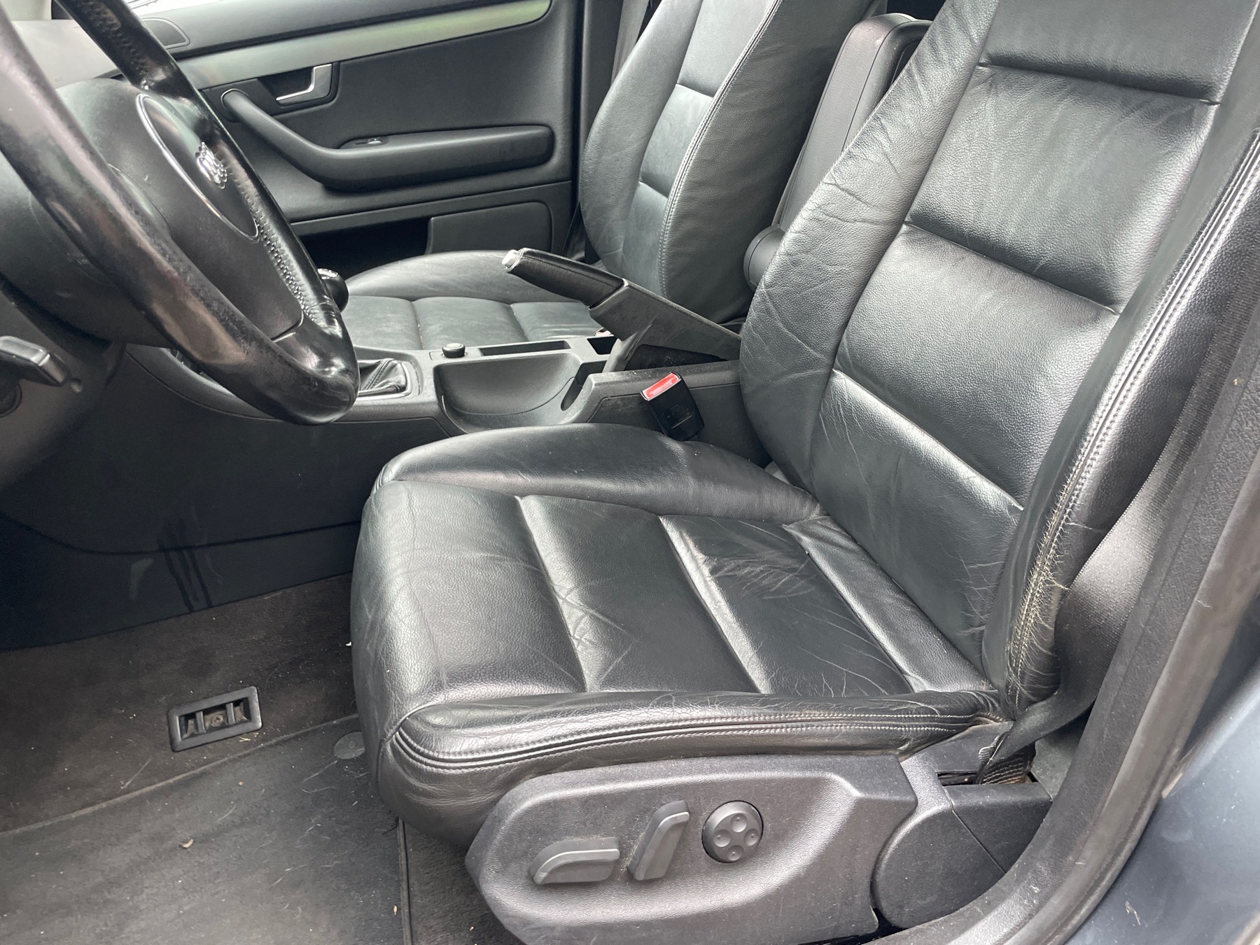 Image AUDI A4 2