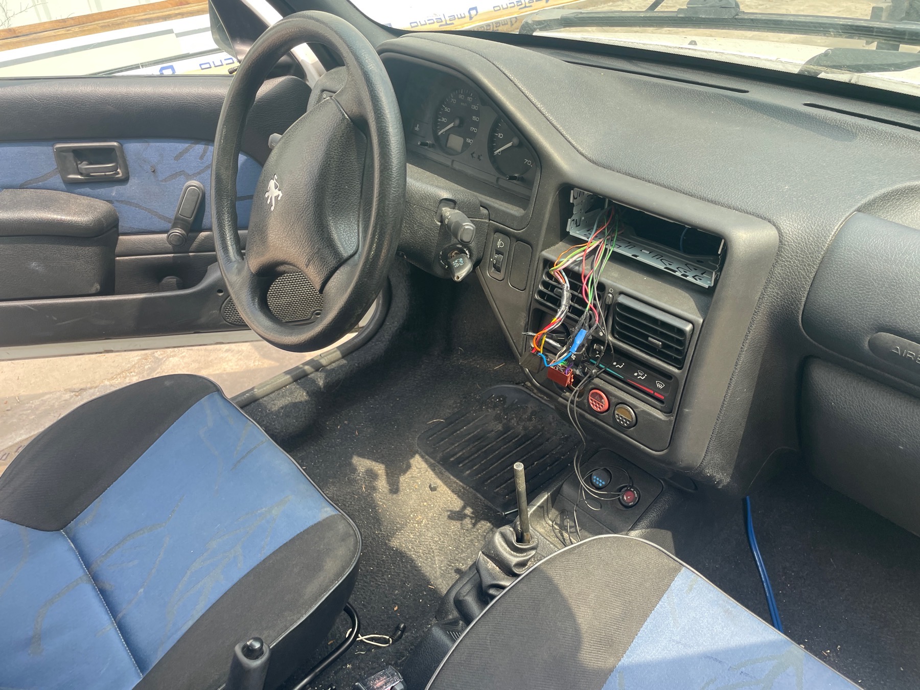 Image PEUGEOT 106
