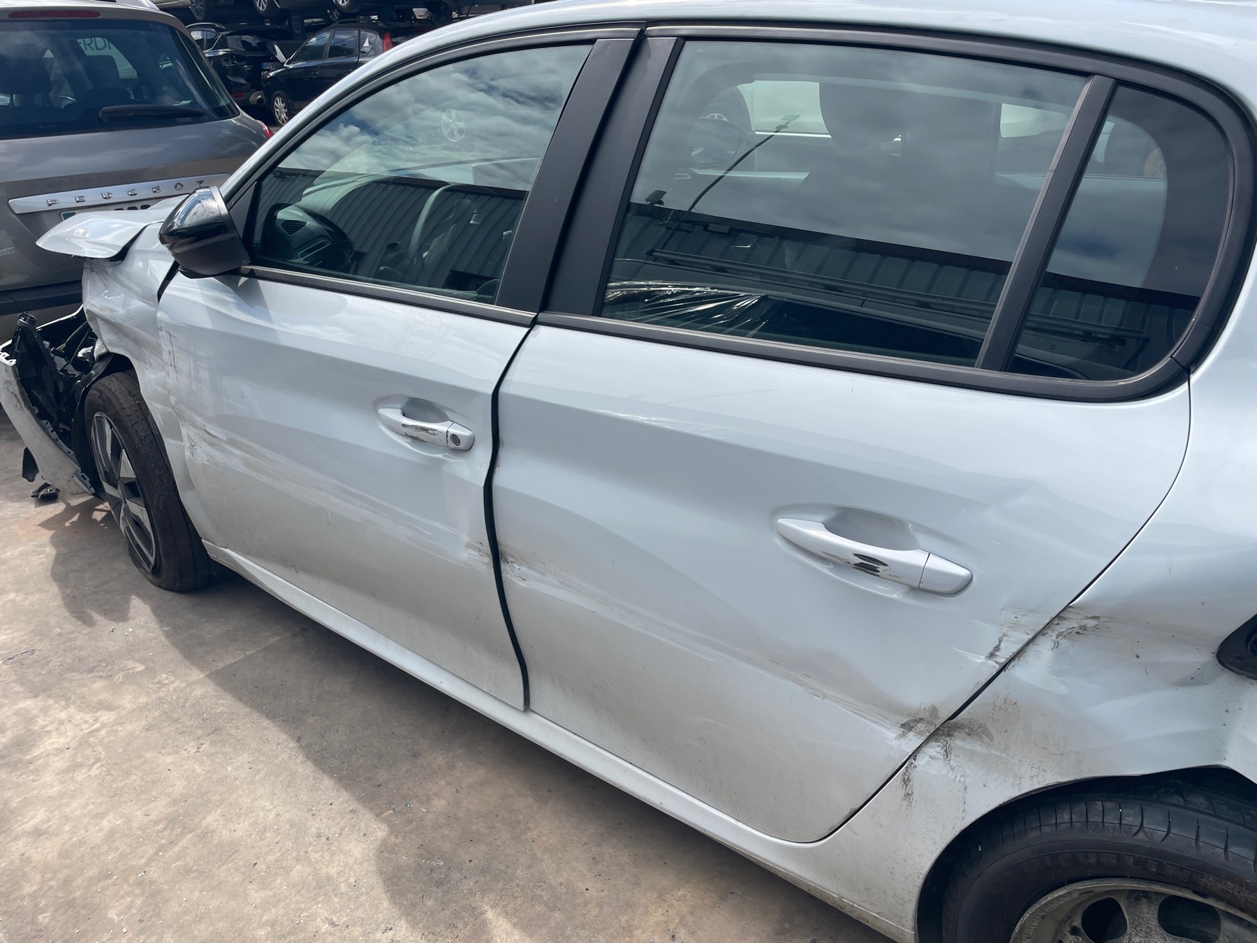 Image PEUGEOT 208 2
