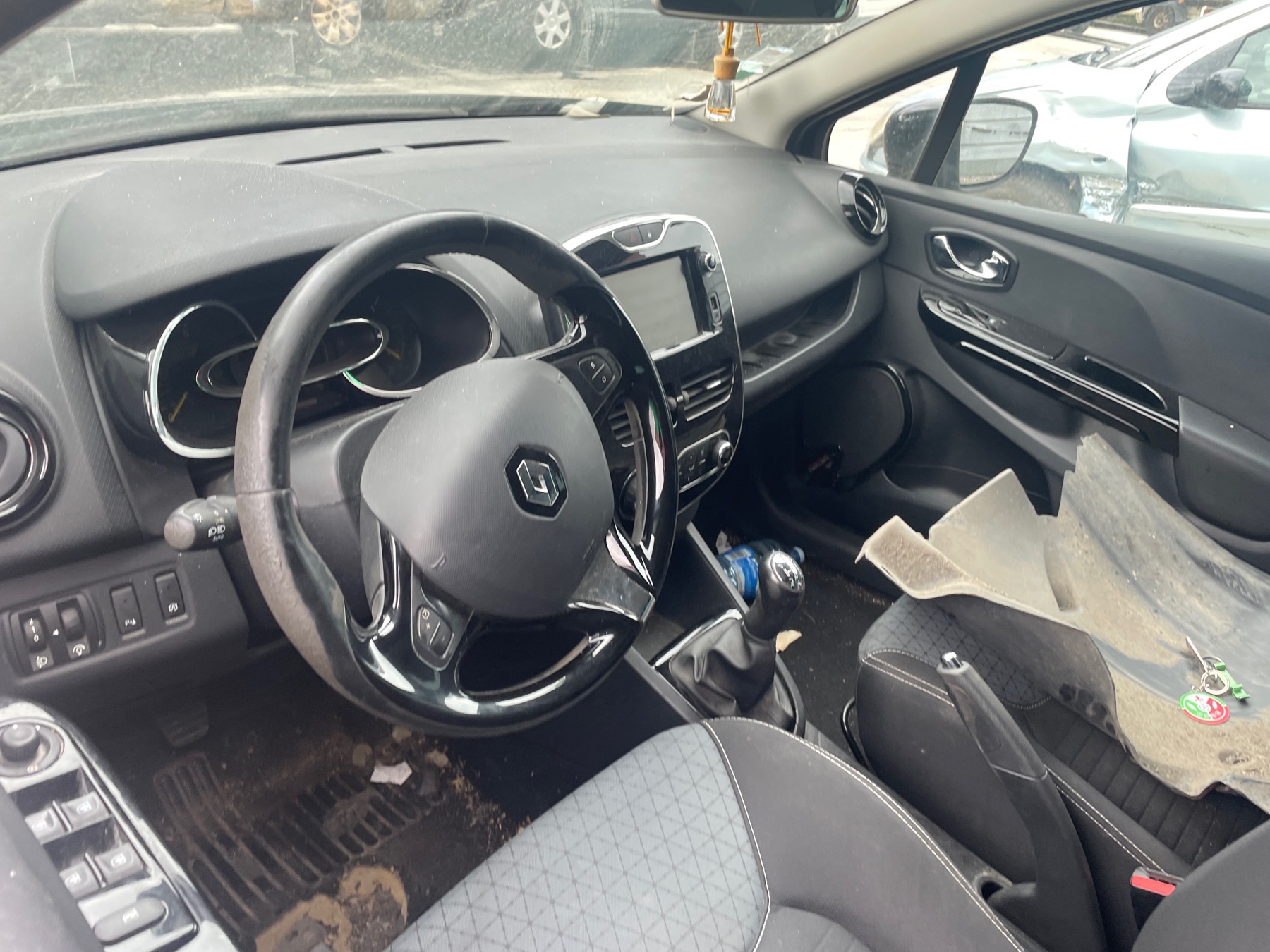 Image RENAULT CLIO 4