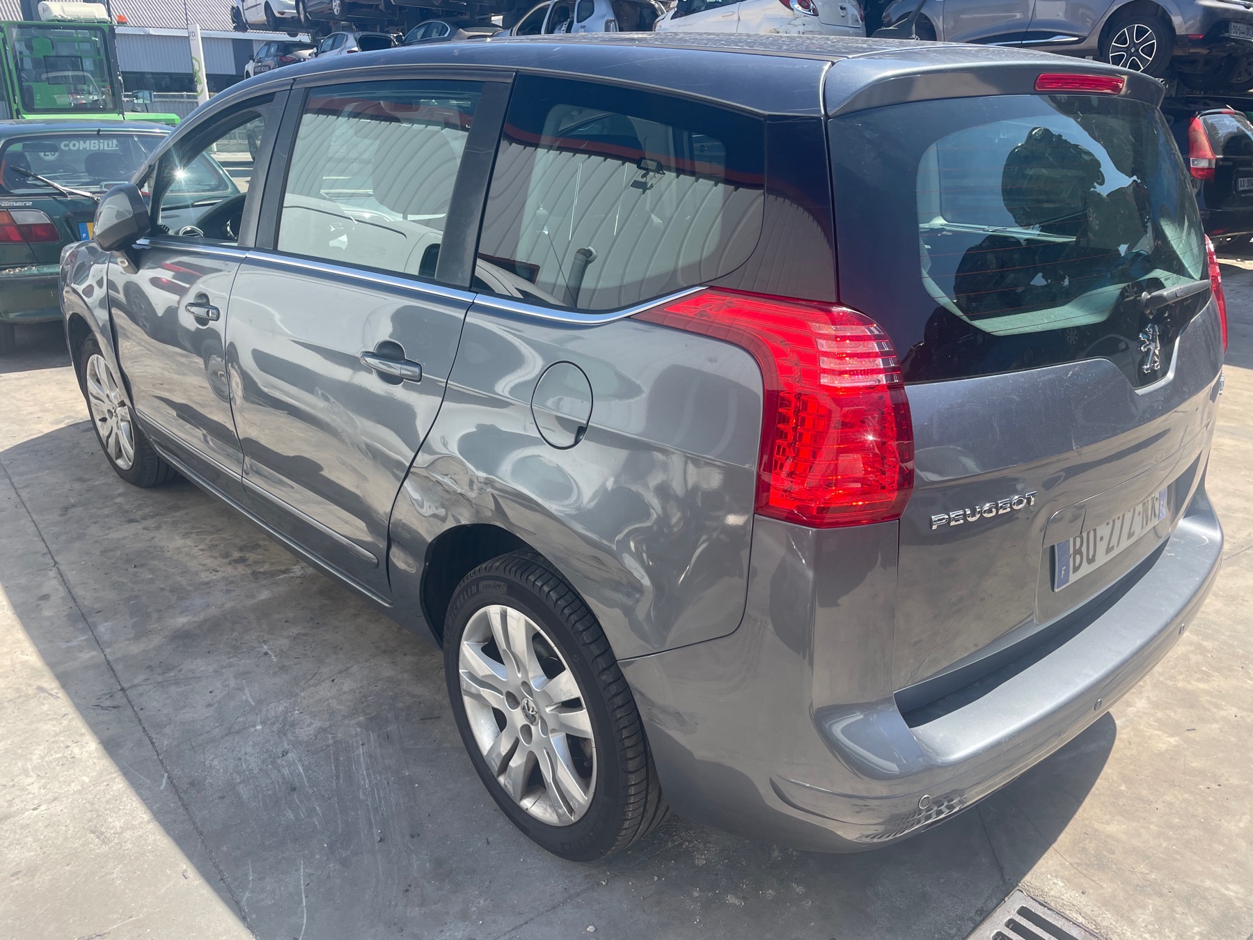 Image PEUGEOT 5008 1