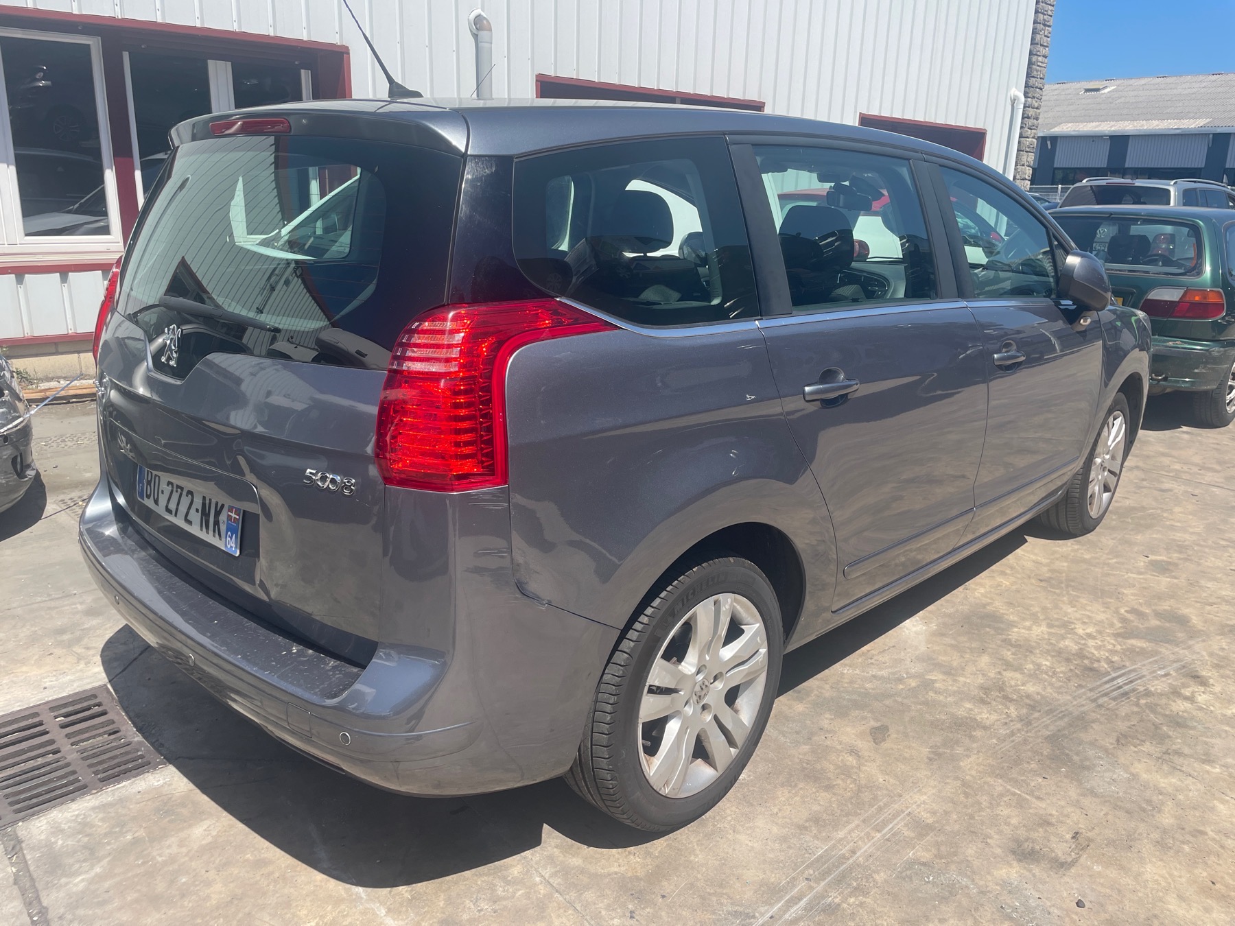 Image PEUGEOT 5008 1