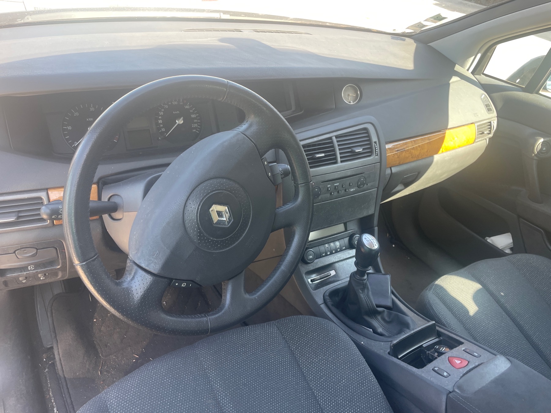 Image RENAULT VEL SATIS