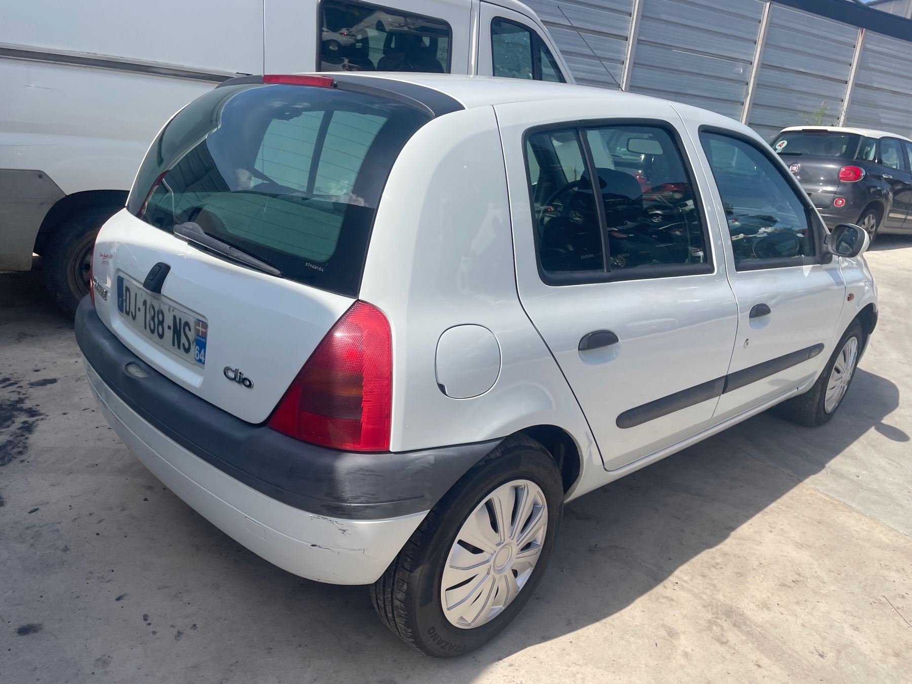 Image RENAULT CLIO 2
