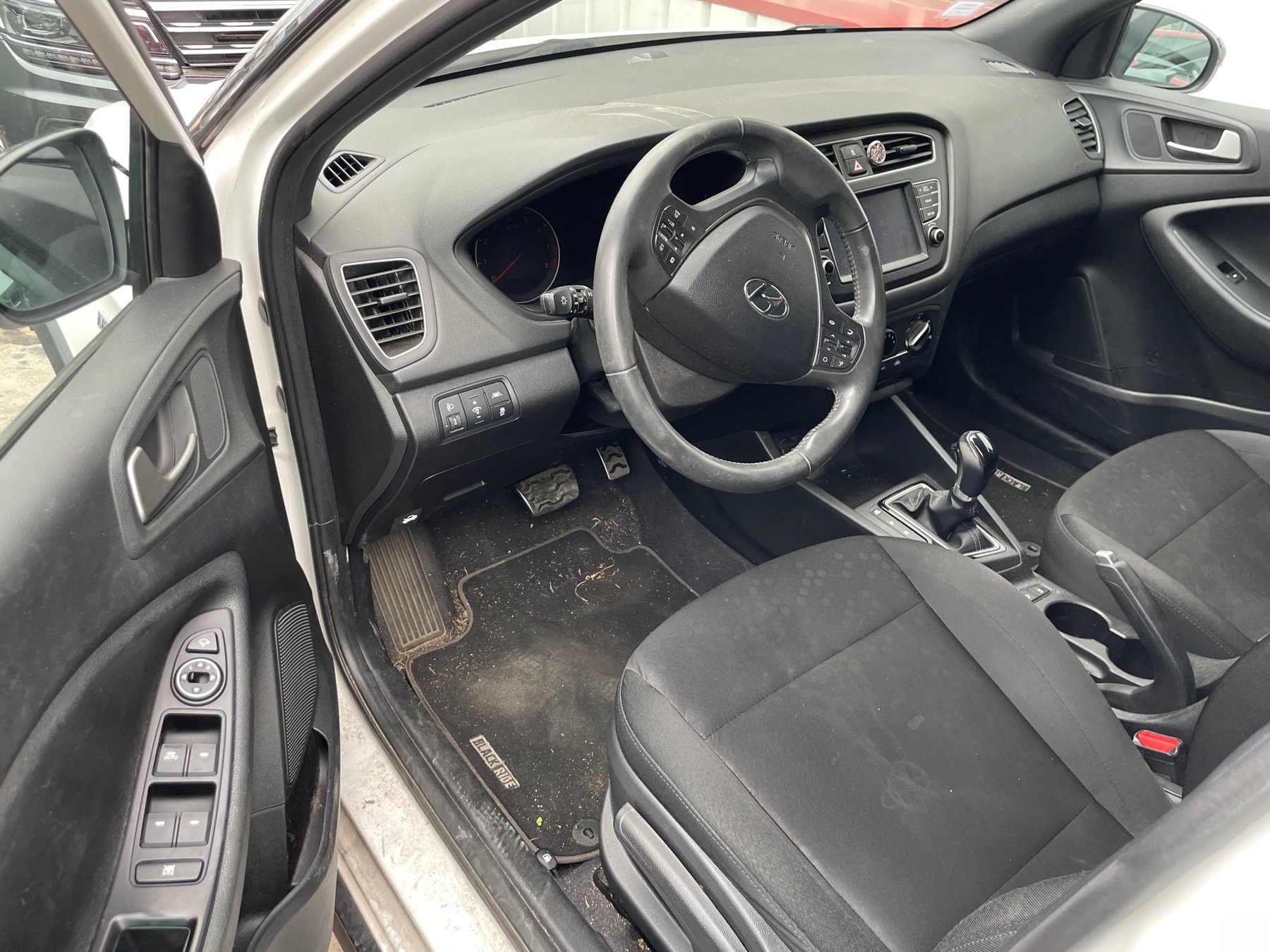Image HYUNDAI I 20 2