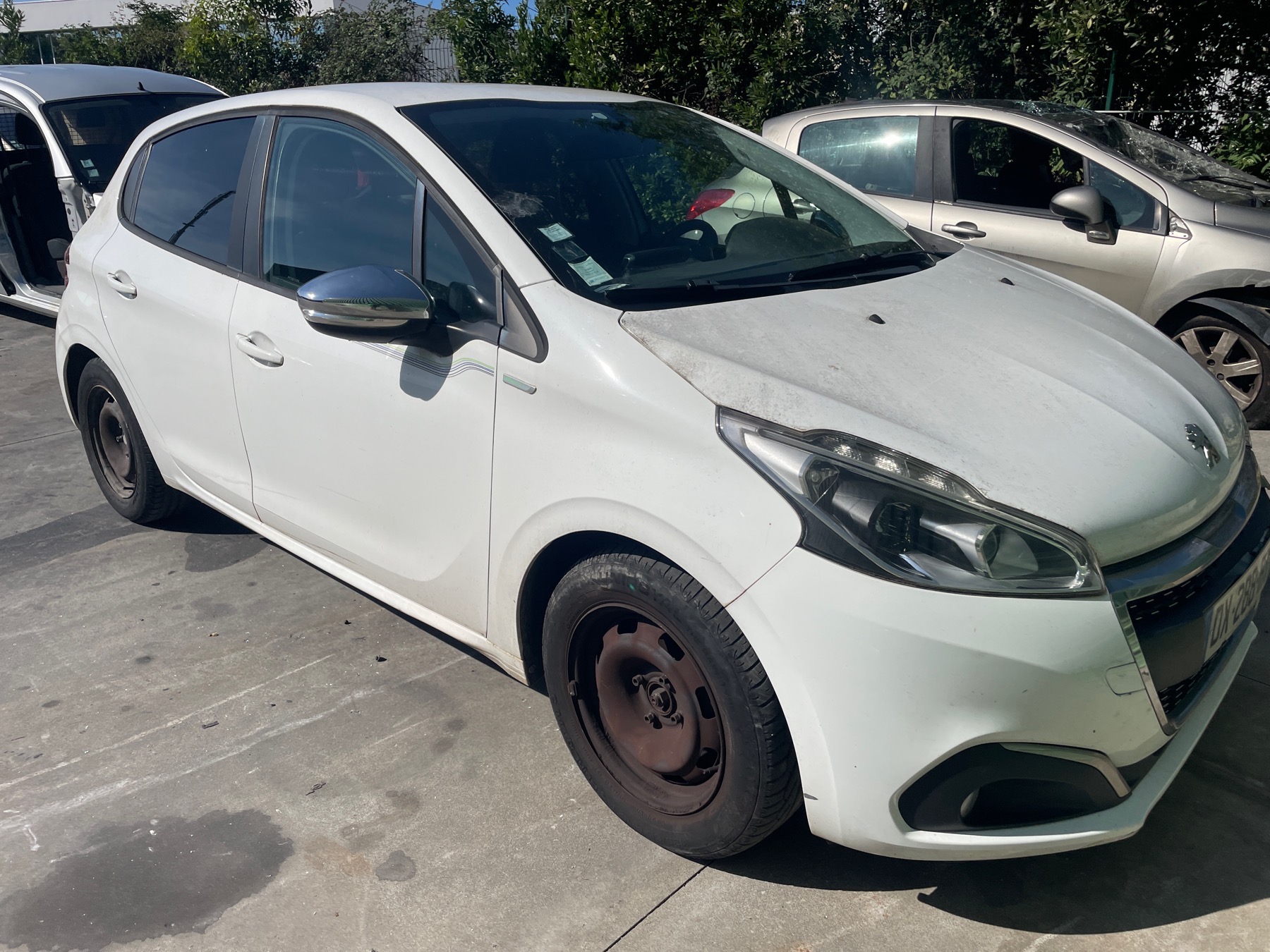 Image PEUGEOT 208 1