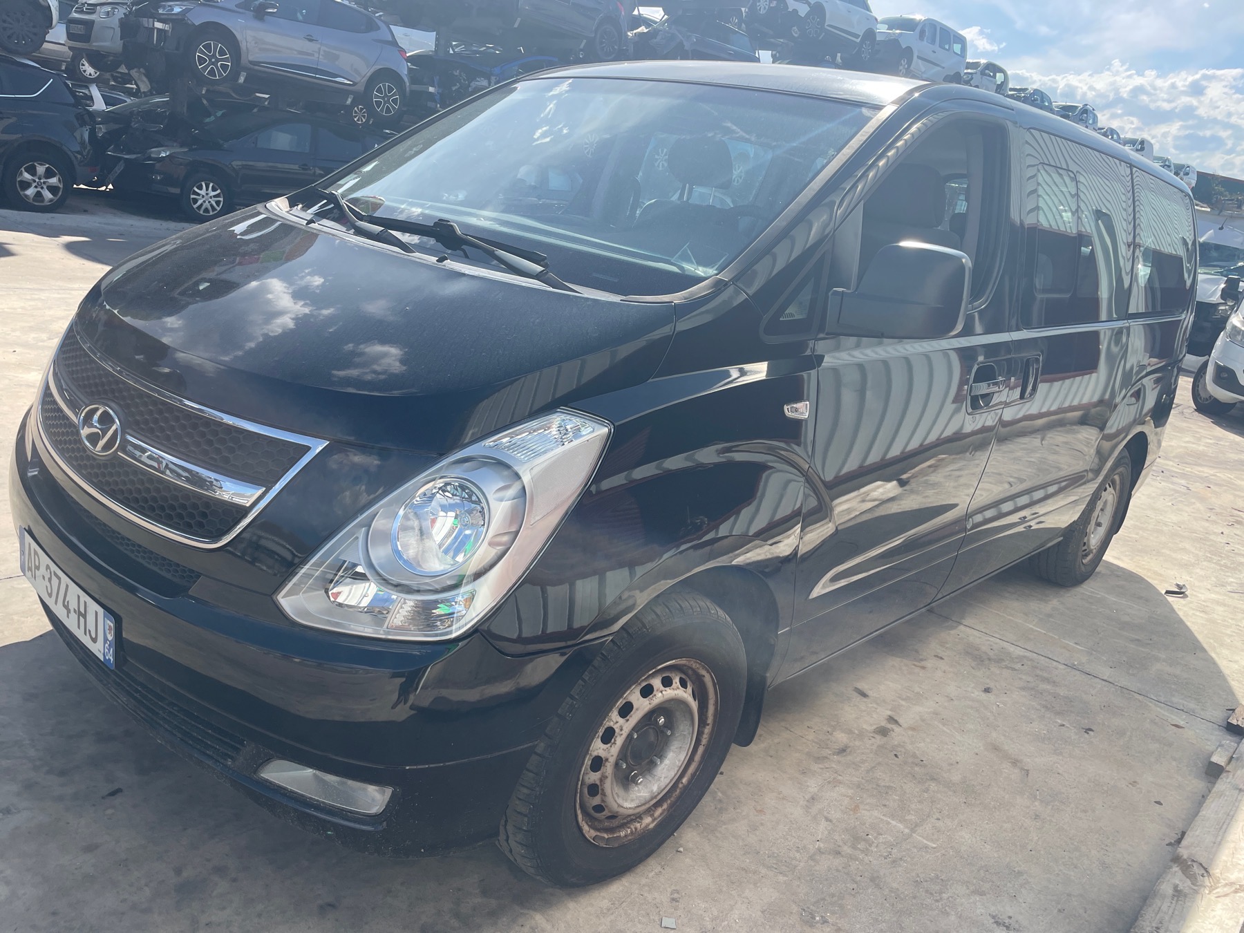 Image HYUNDAI SATELLITE 2