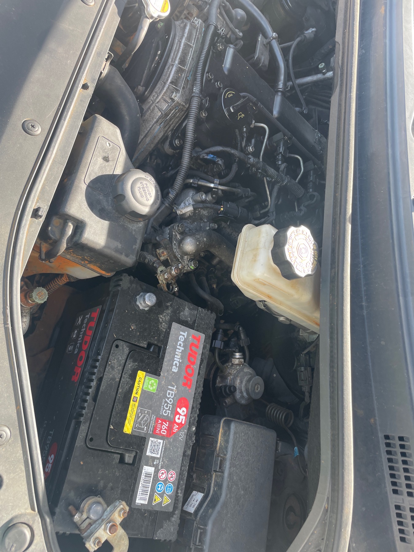 Image HYUNDAI SATELLITE 2