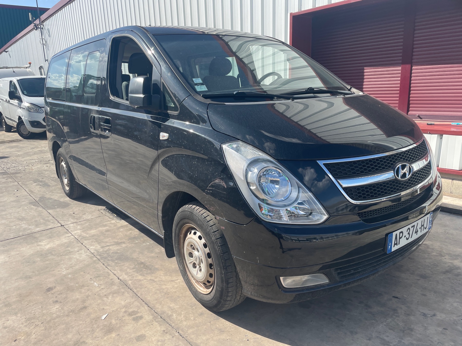 Image HYUNDAI SATELLITE 2