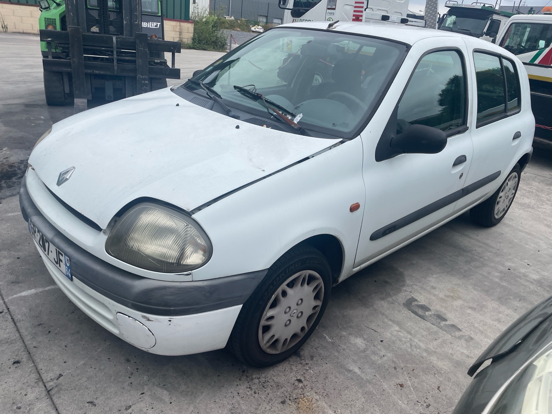 Image RENAULT CLIO 2