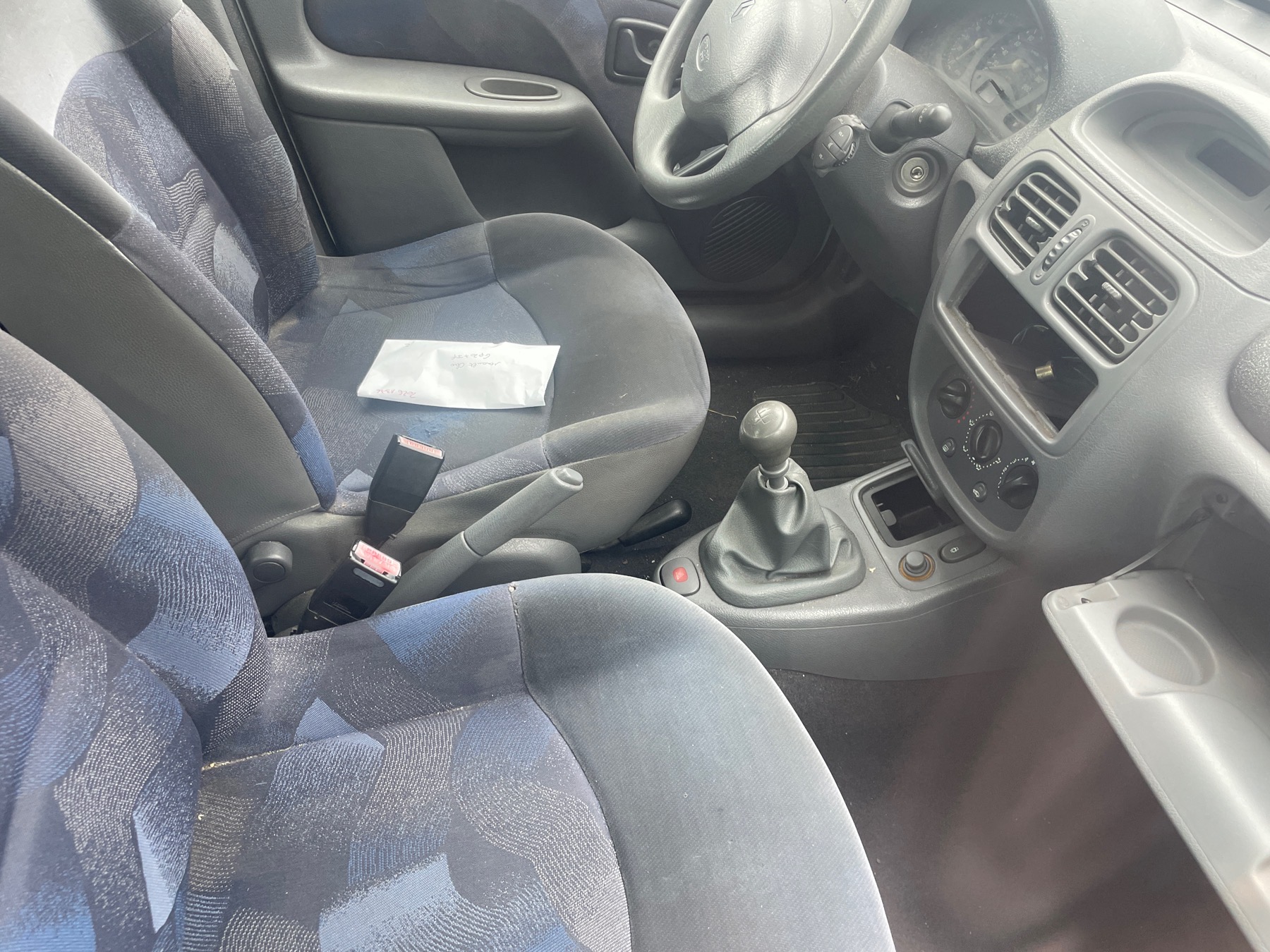 Image RENAULT CLIO 2