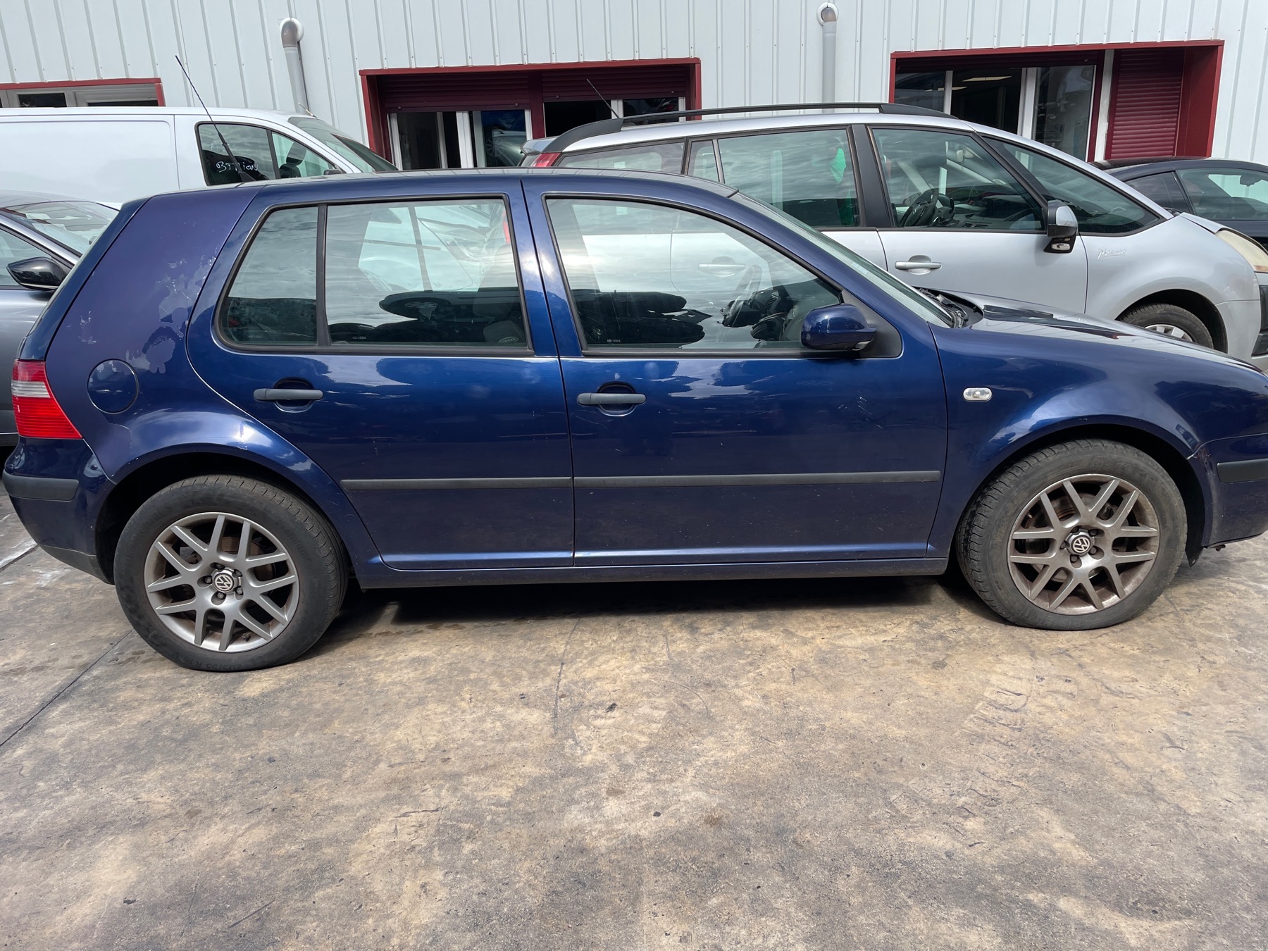 Image VOLKSWAGEN GOLF 4