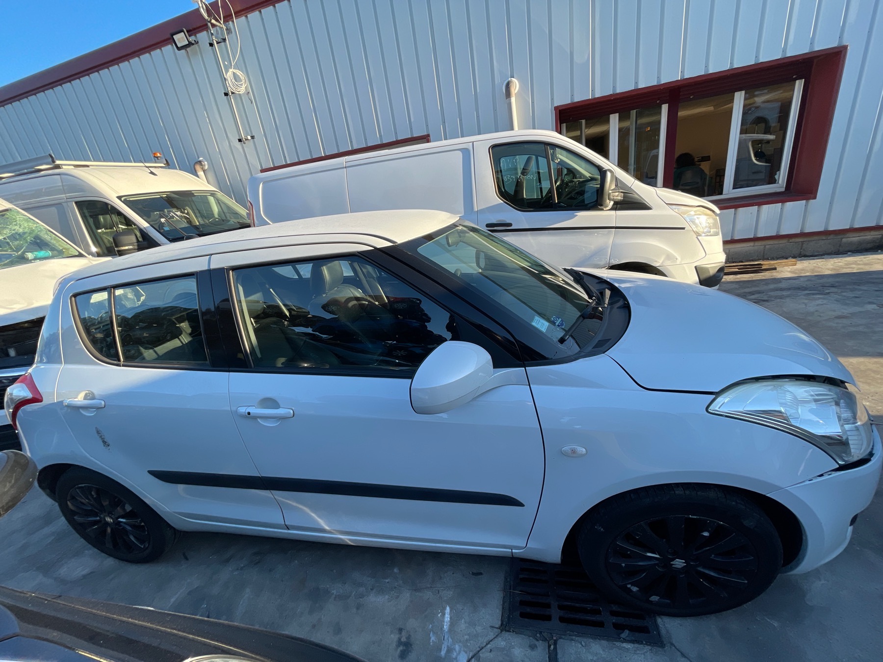 Image SUZUKI SWIFT 4