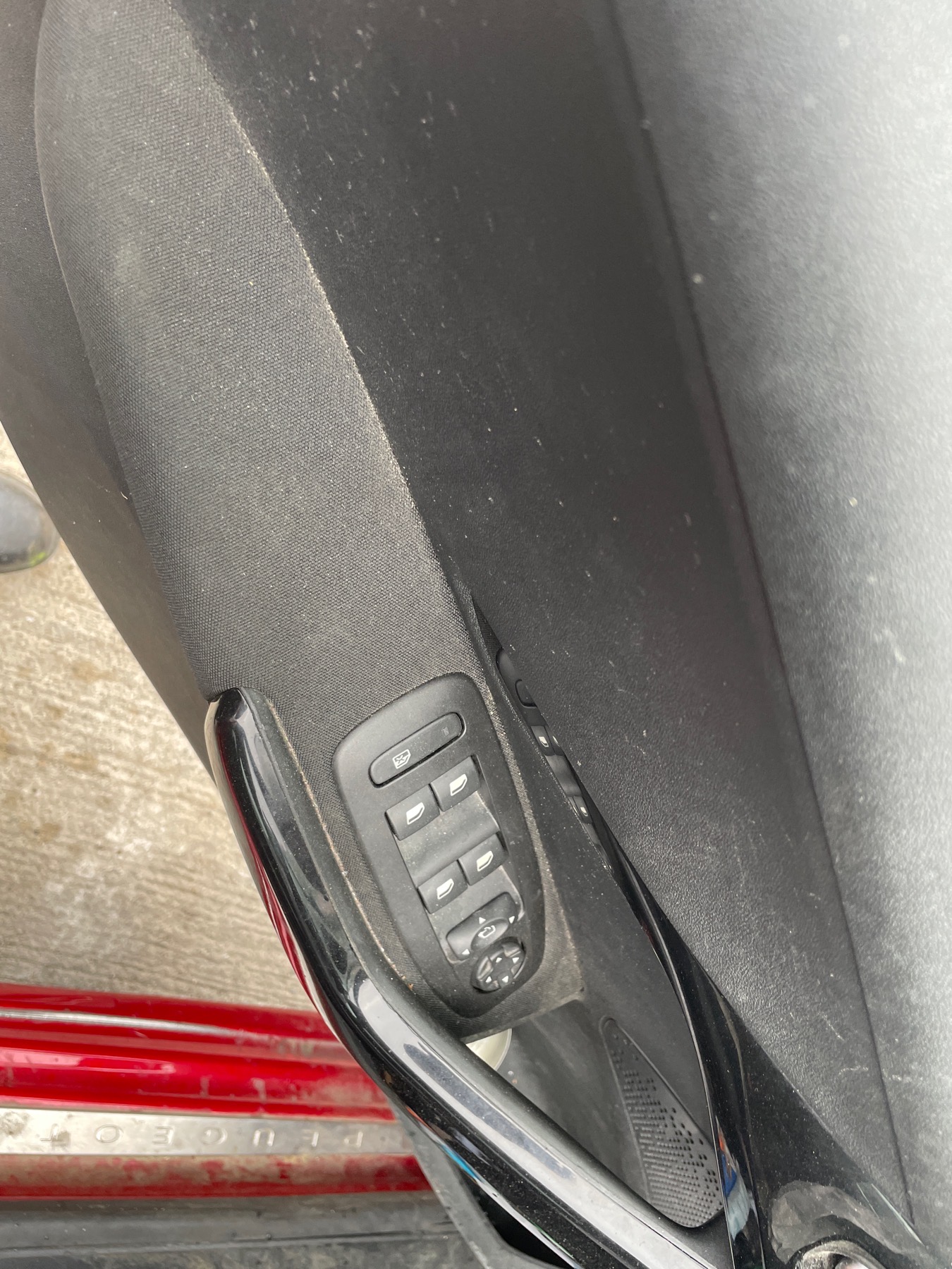 Image PEUGEOT 208 1