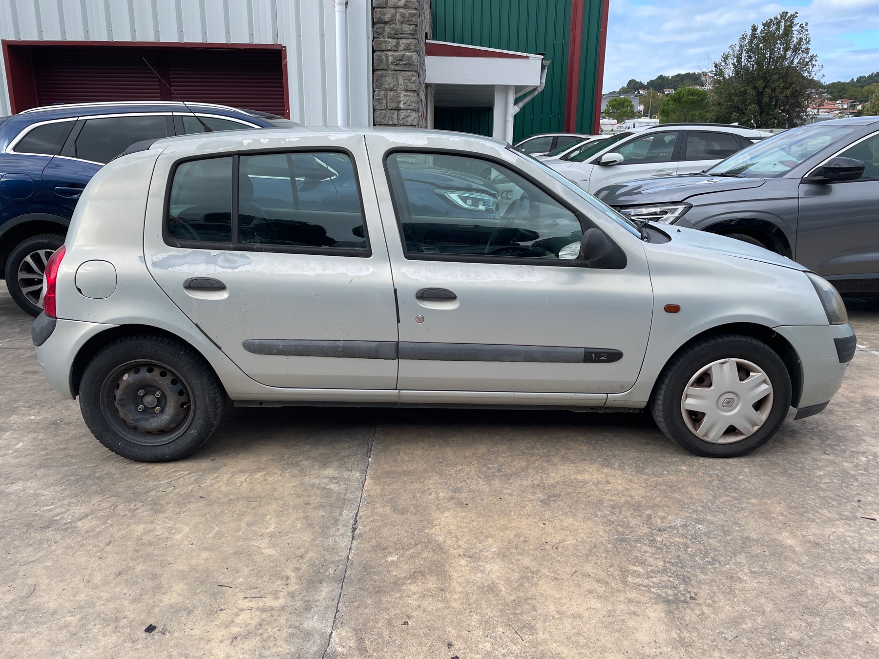 Image RENAULT CLIO 2