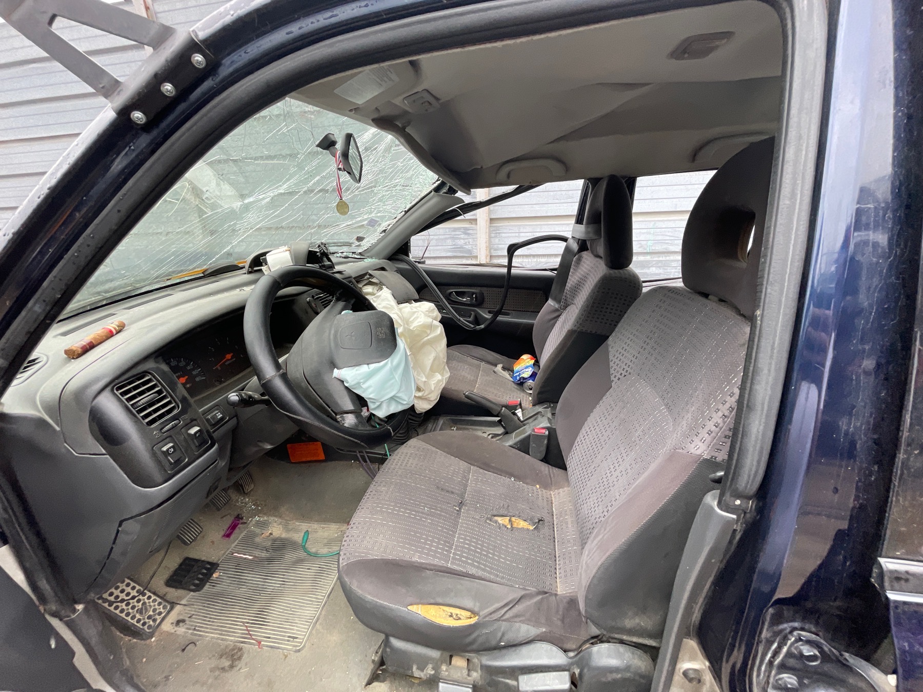 Image MITSUBISHI L 200 2