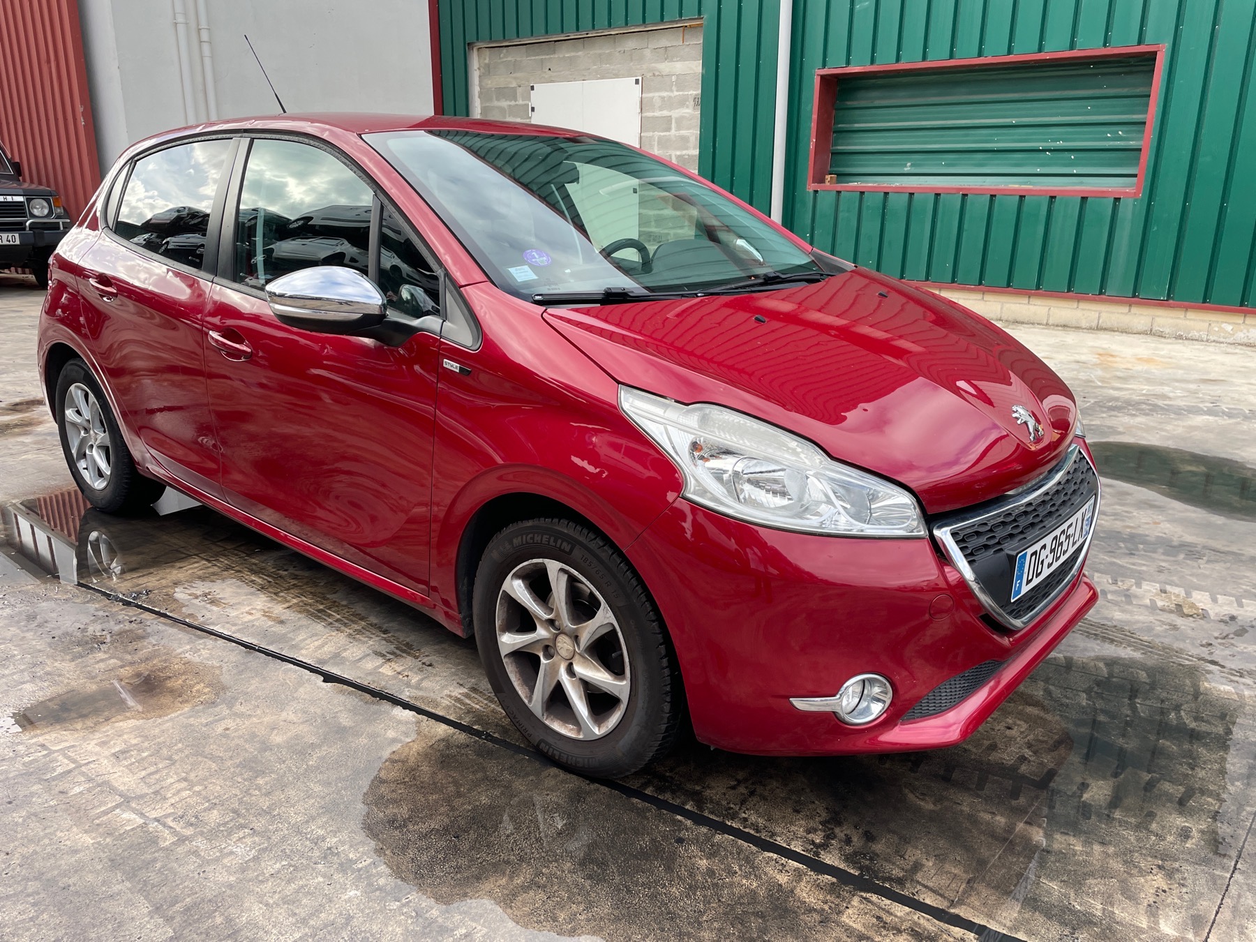 Image PEUGEOT 208 1