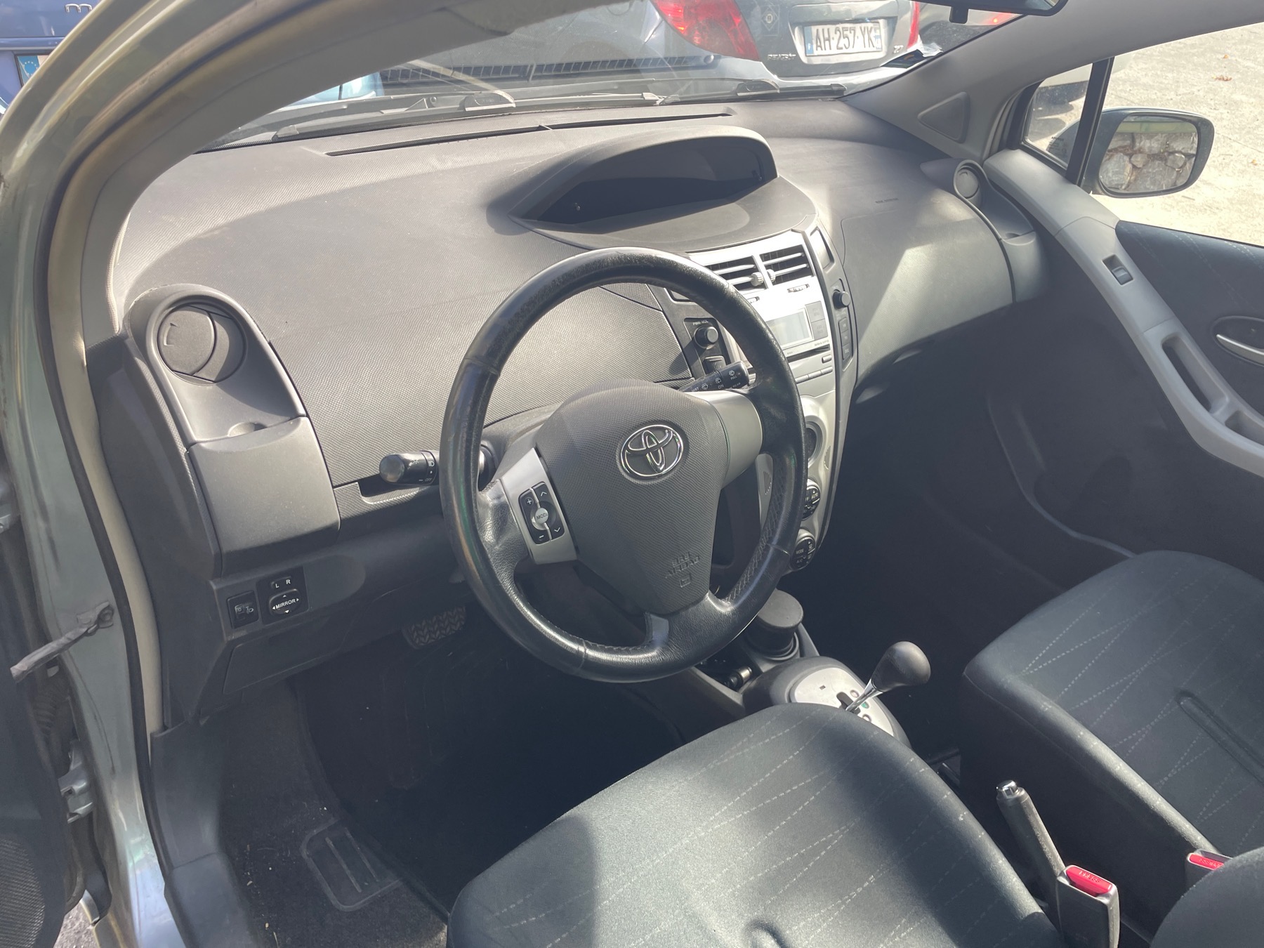 Image TOYOTA YARIS 2