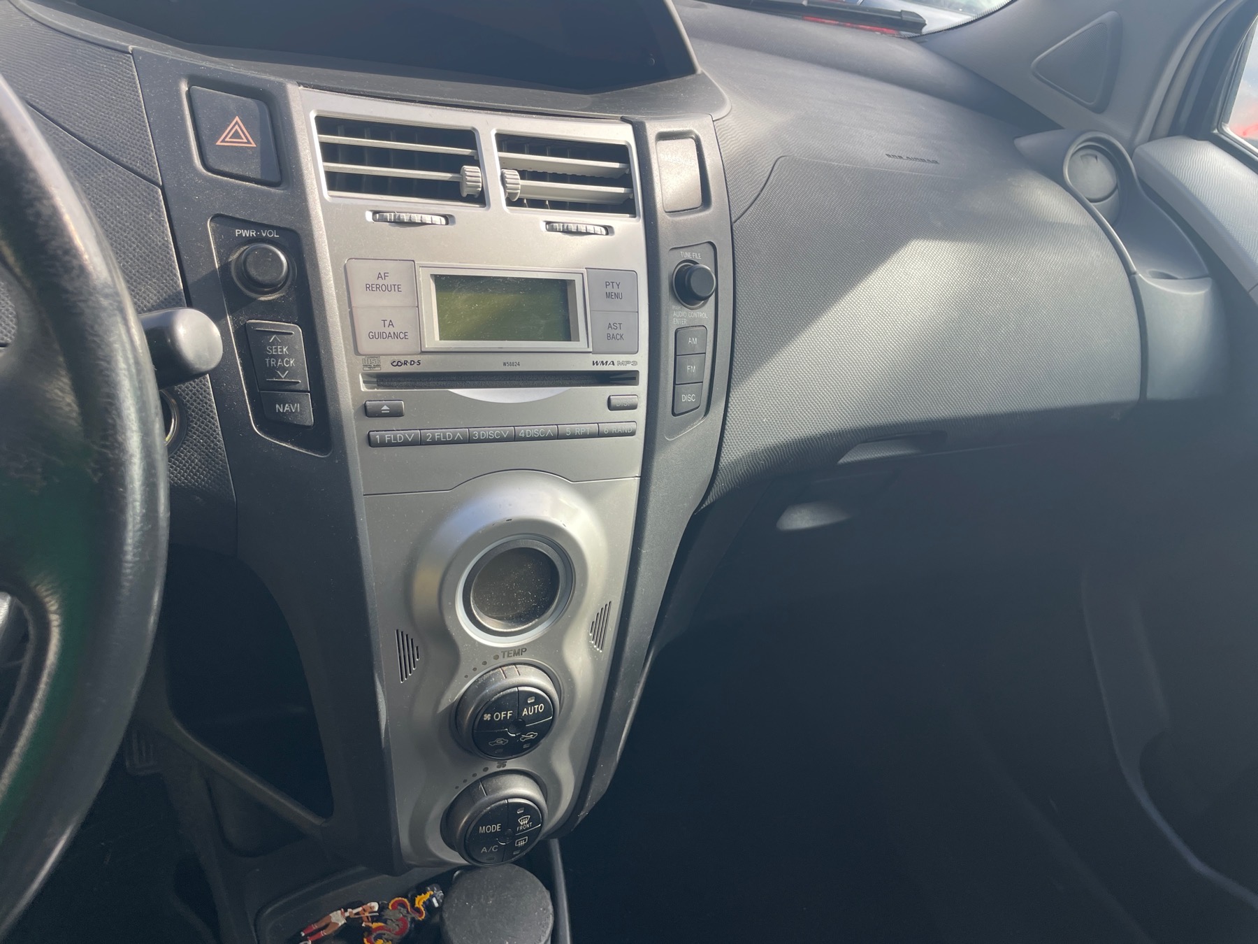 Image TOYOTA YARIS 2